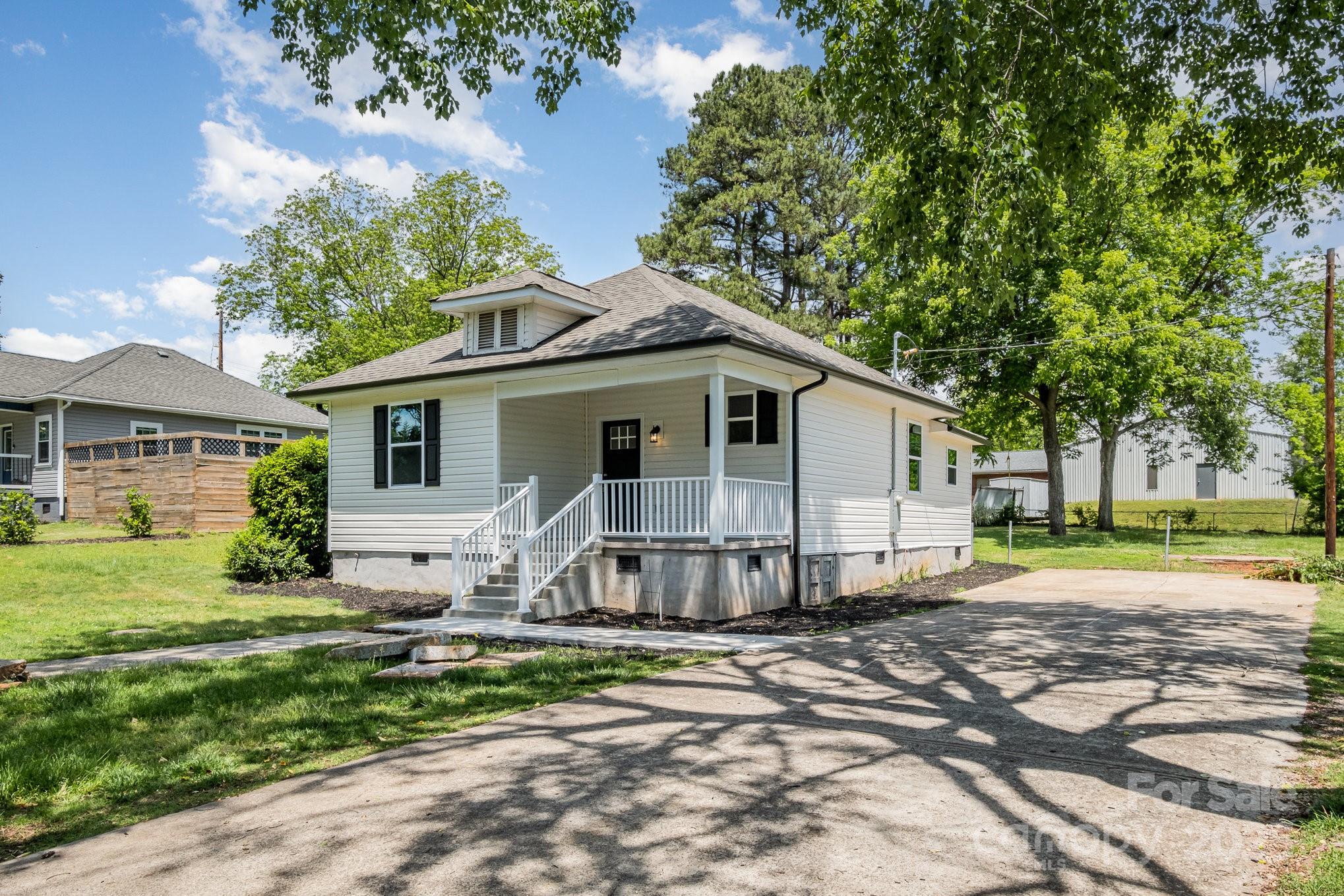 3050 Millstone Drive Property Photo 5