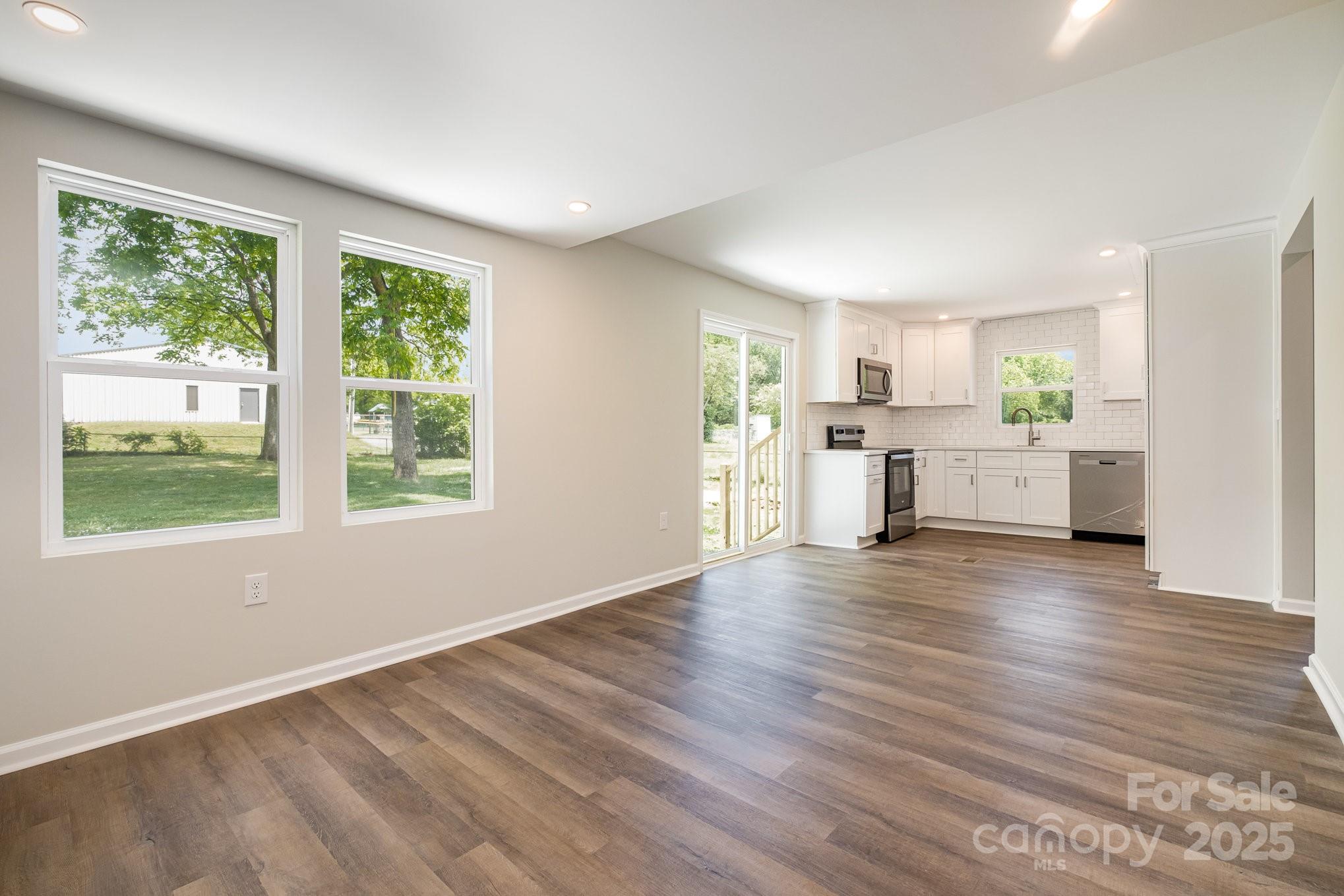 3050 Millstone Drive Property Photo 9