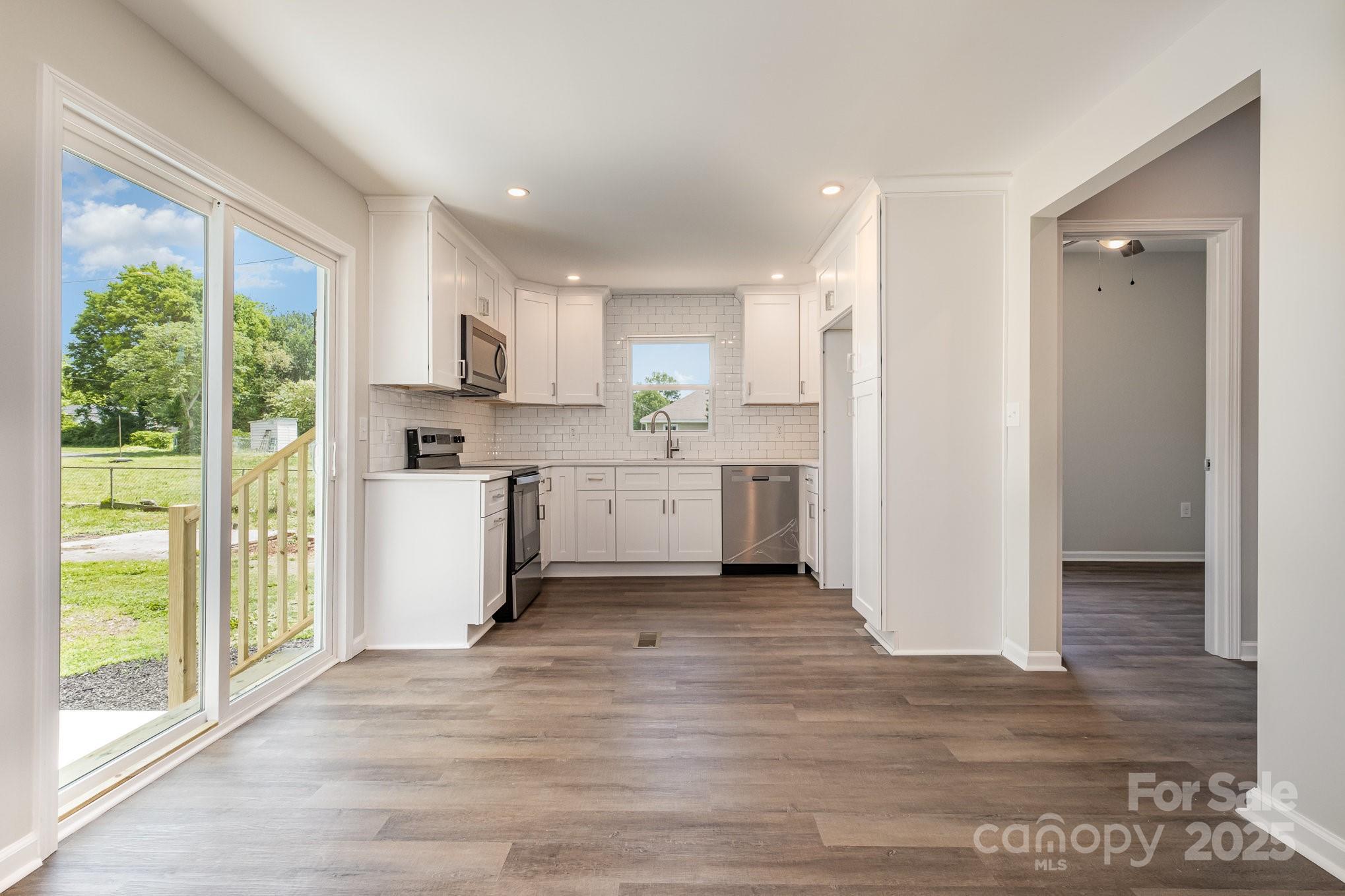 3050 Millstone Drive Property Photo 11