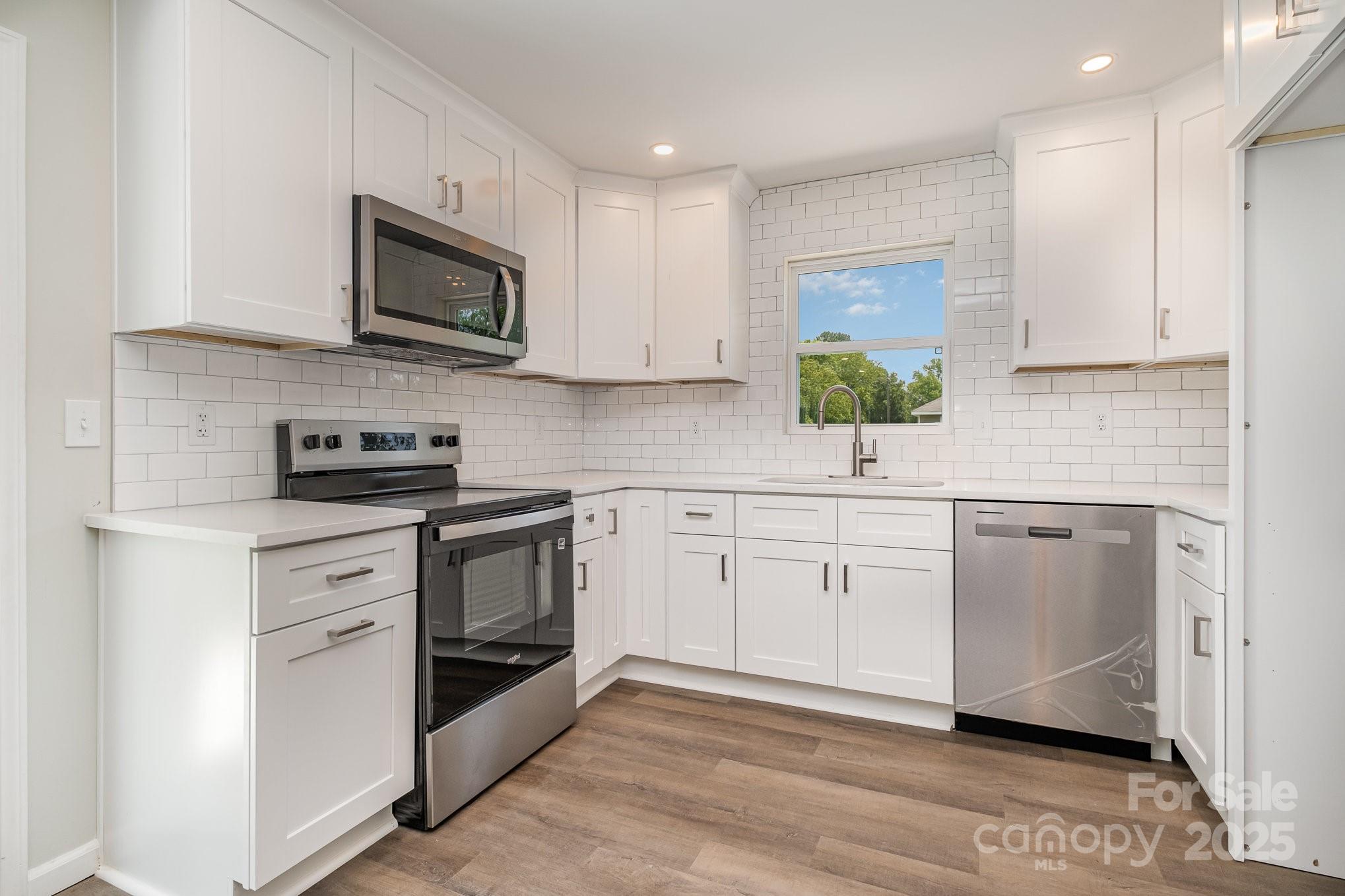 3050 Millstone Drive Property Photo 12