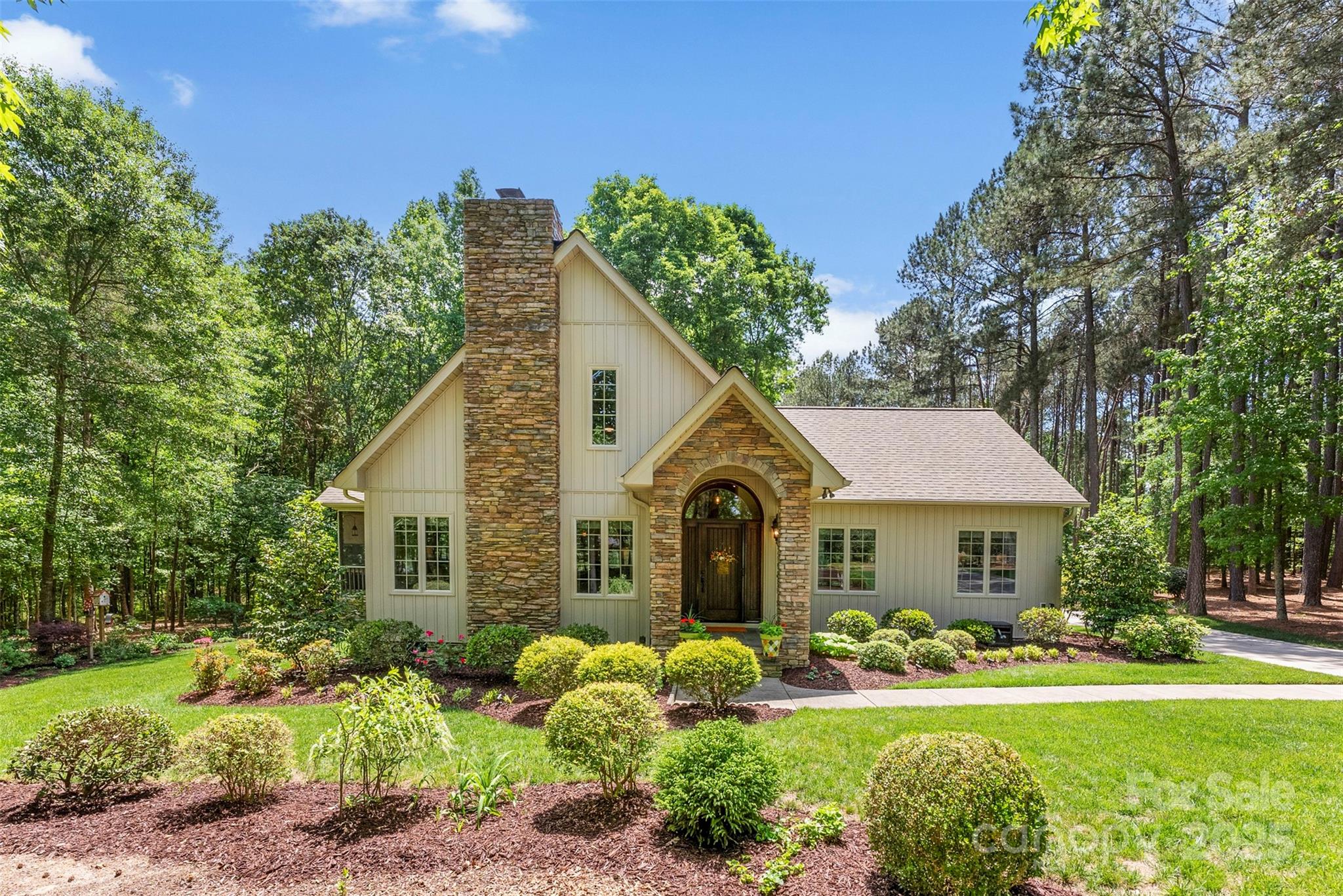 6599 Majestic Pine Drive Property Photo