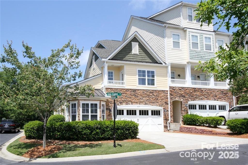 405 Halyard Lane Property Photo