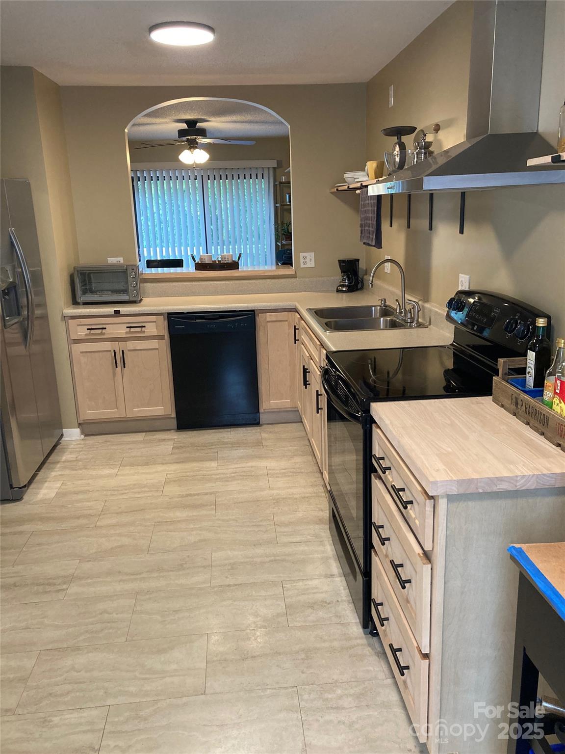 23 Hollybrook Drive Property Photo 9