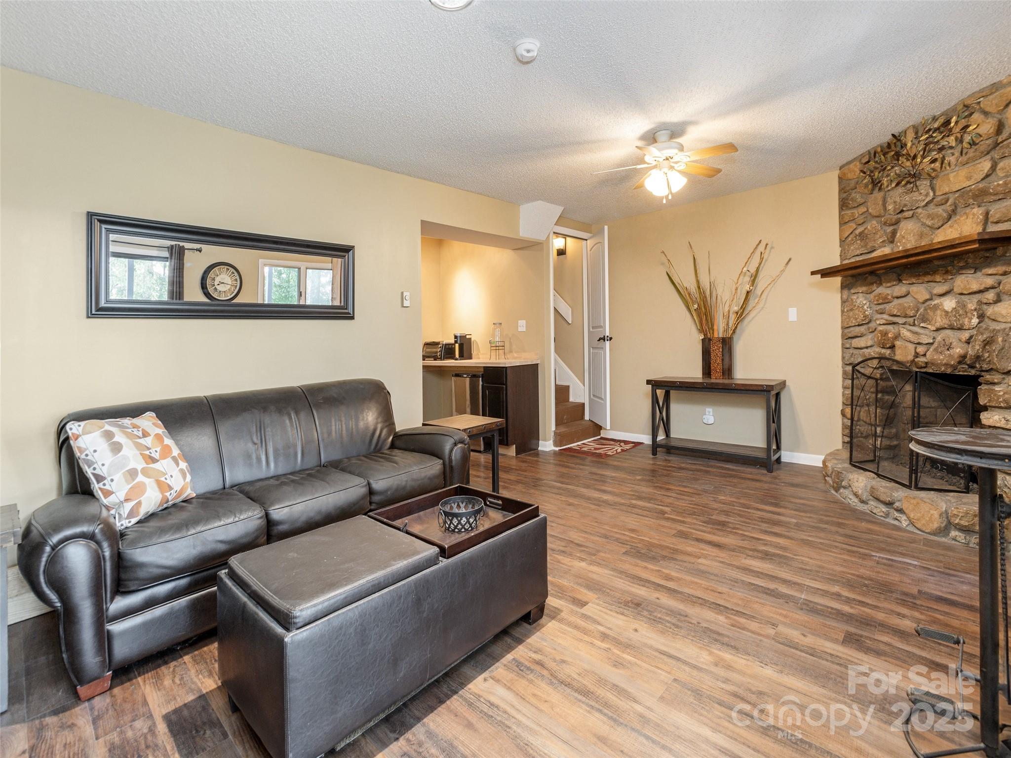 23 Hollybrook Drive Property Photo 18