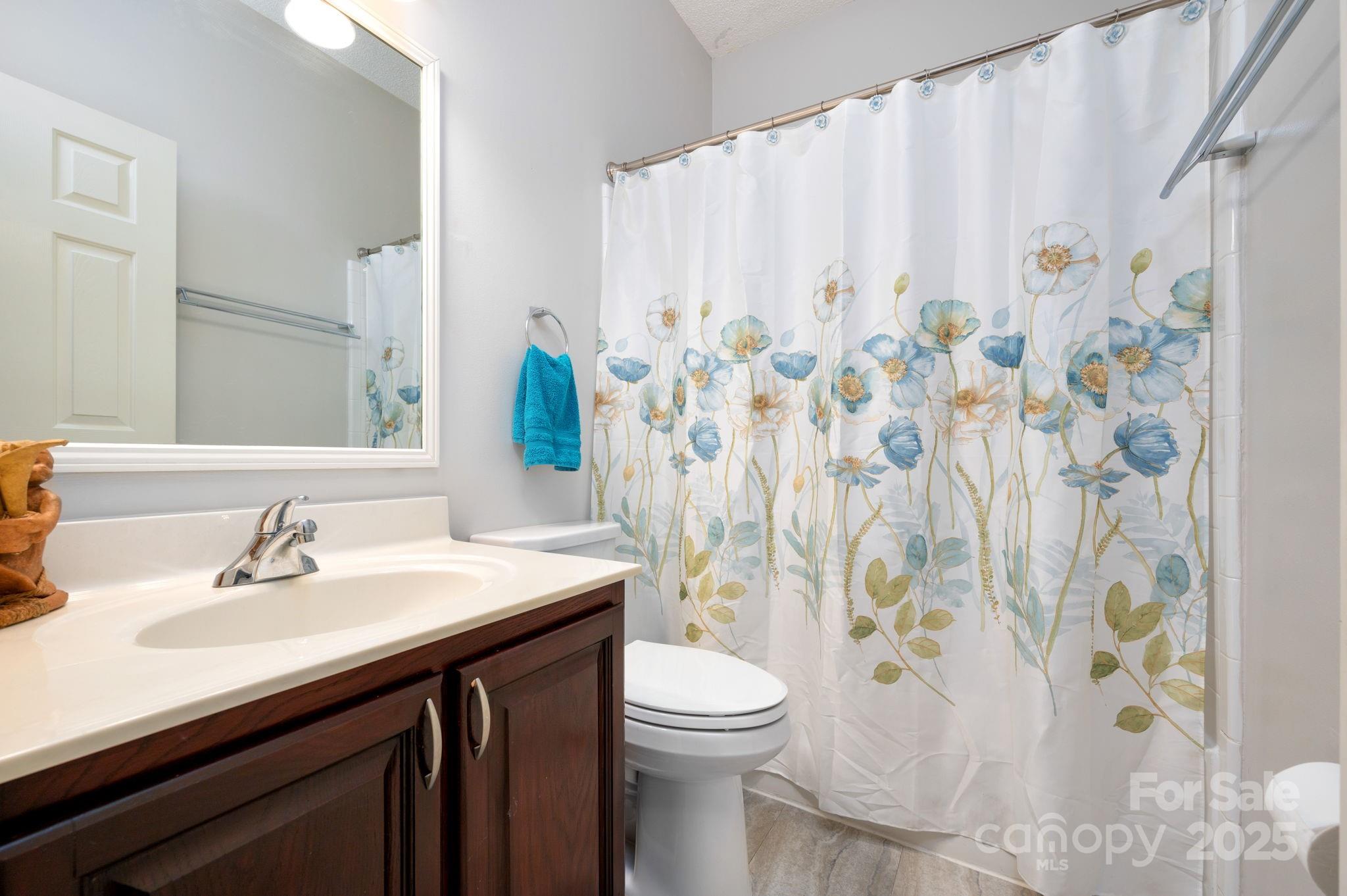 102 W Farm Creek Drive Property Photo 27