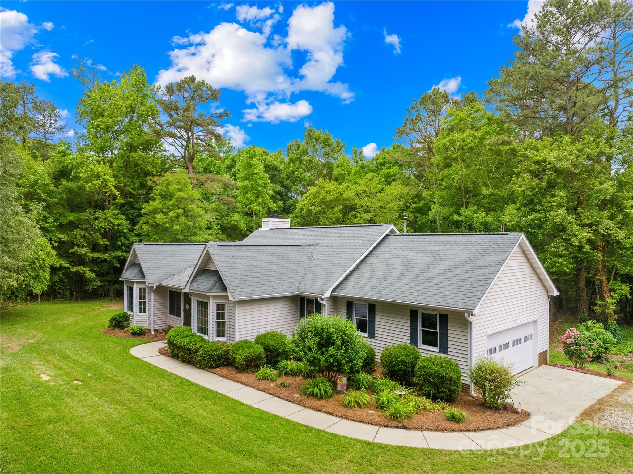 5903 Wm Griffin Road Property Photo