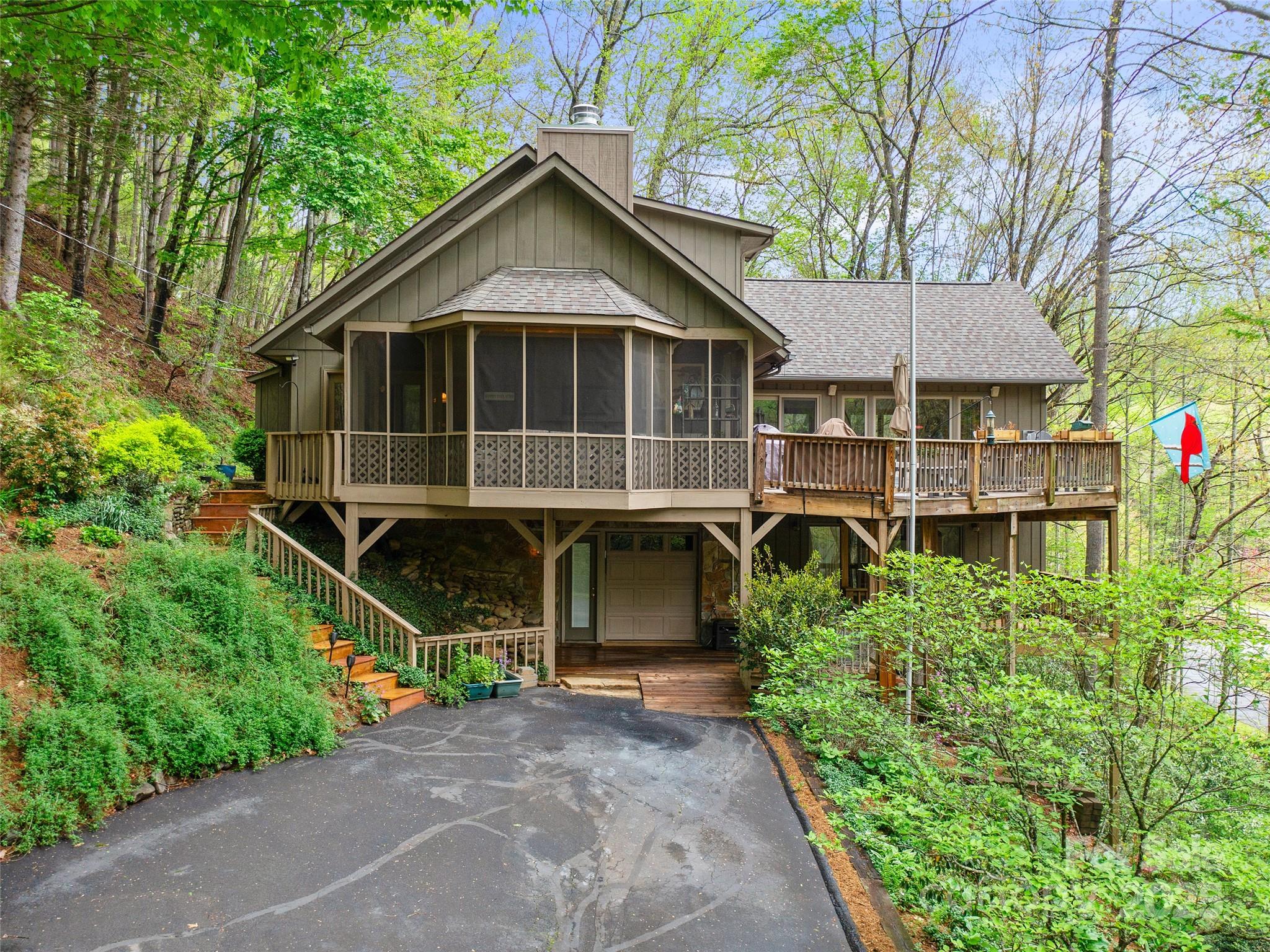 86 Laurel Drive Property Photo