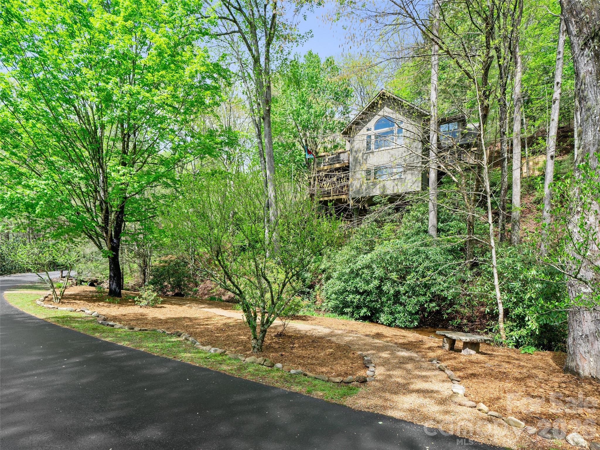 86 Laurel Drive Property Photo 6