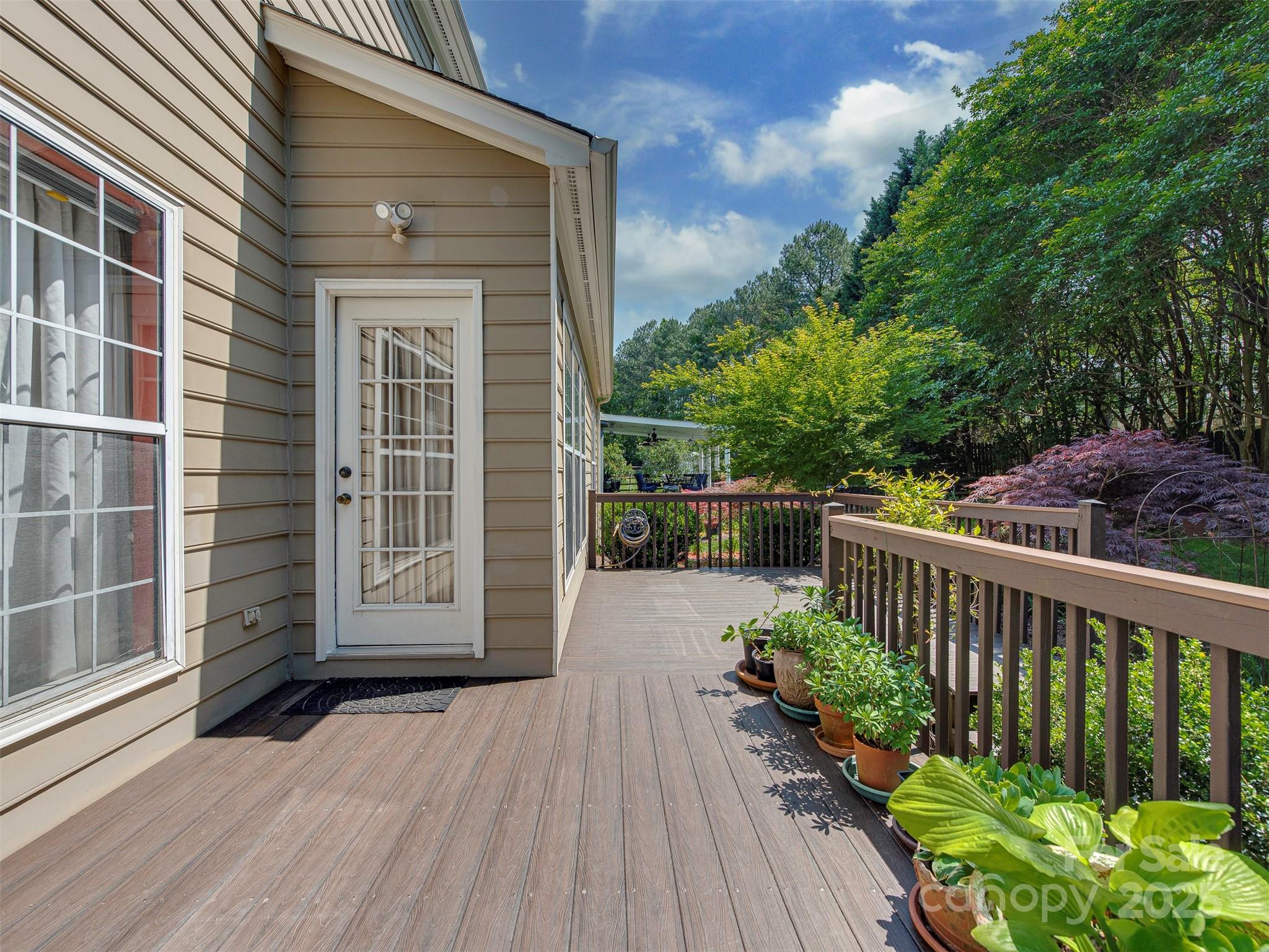 2825 Redfield Drive Property Photo 28