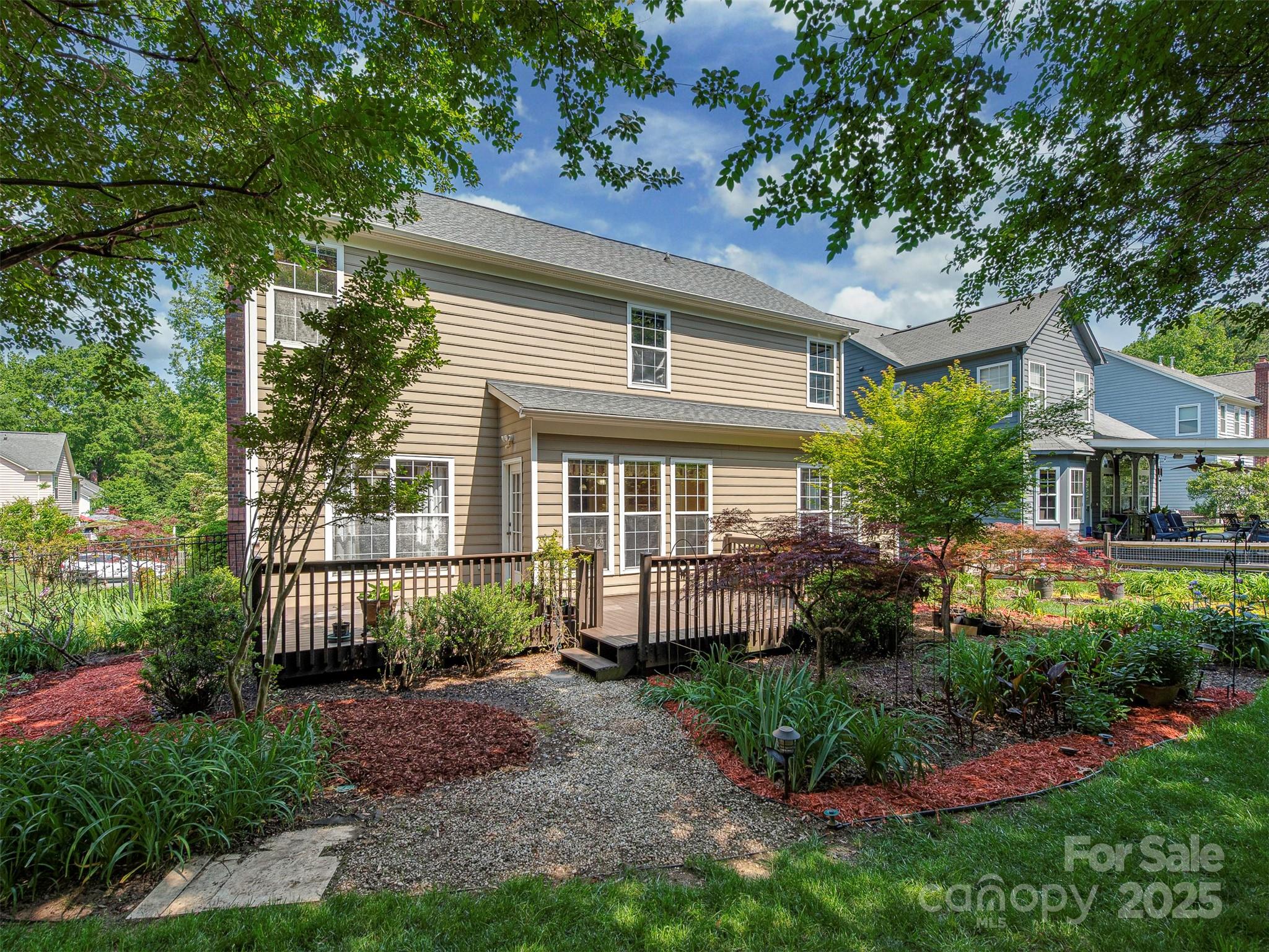 2825 Redfield Drive Property Photo 30