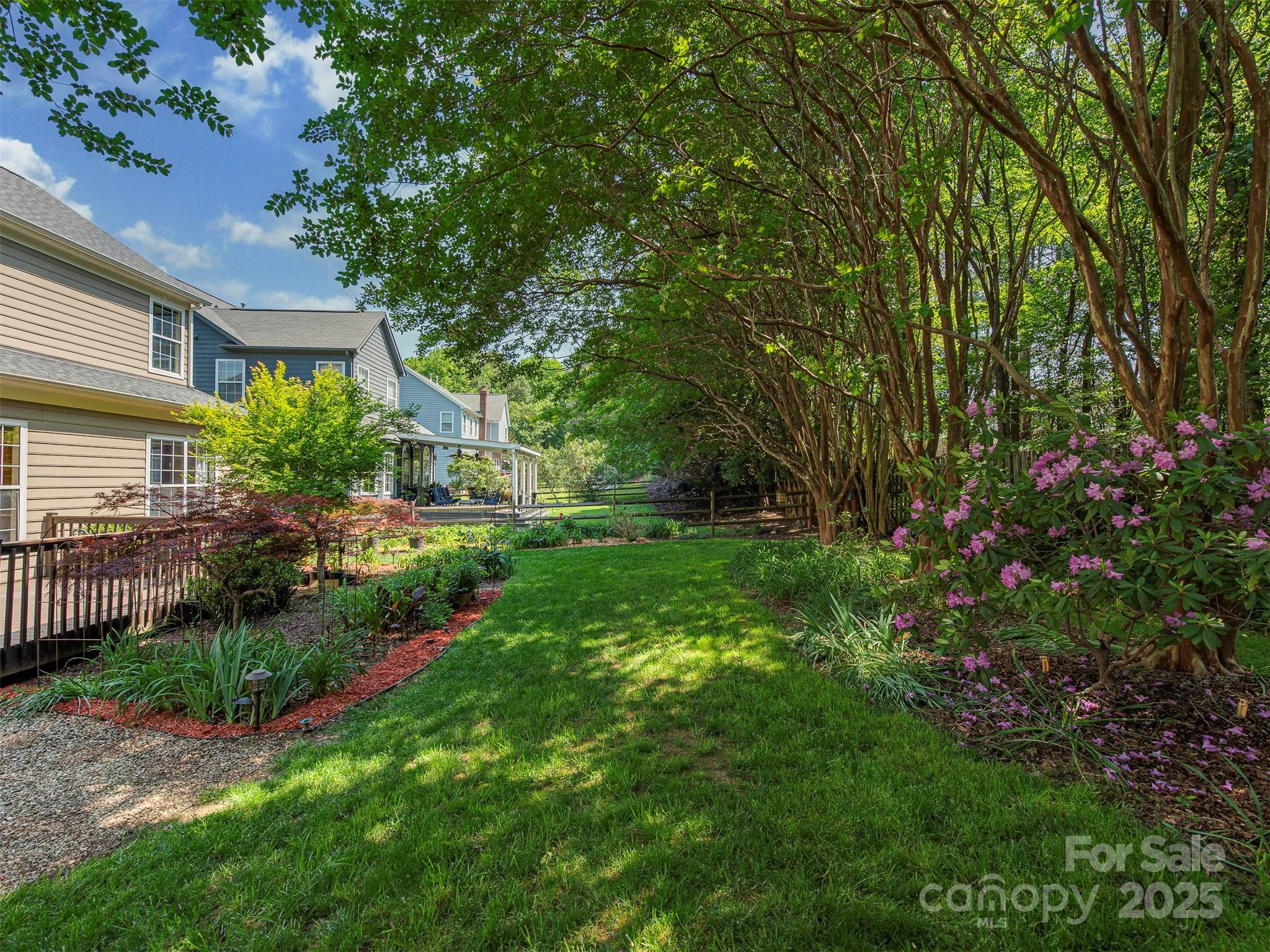 2825 Redfield Drive Property Photo 31