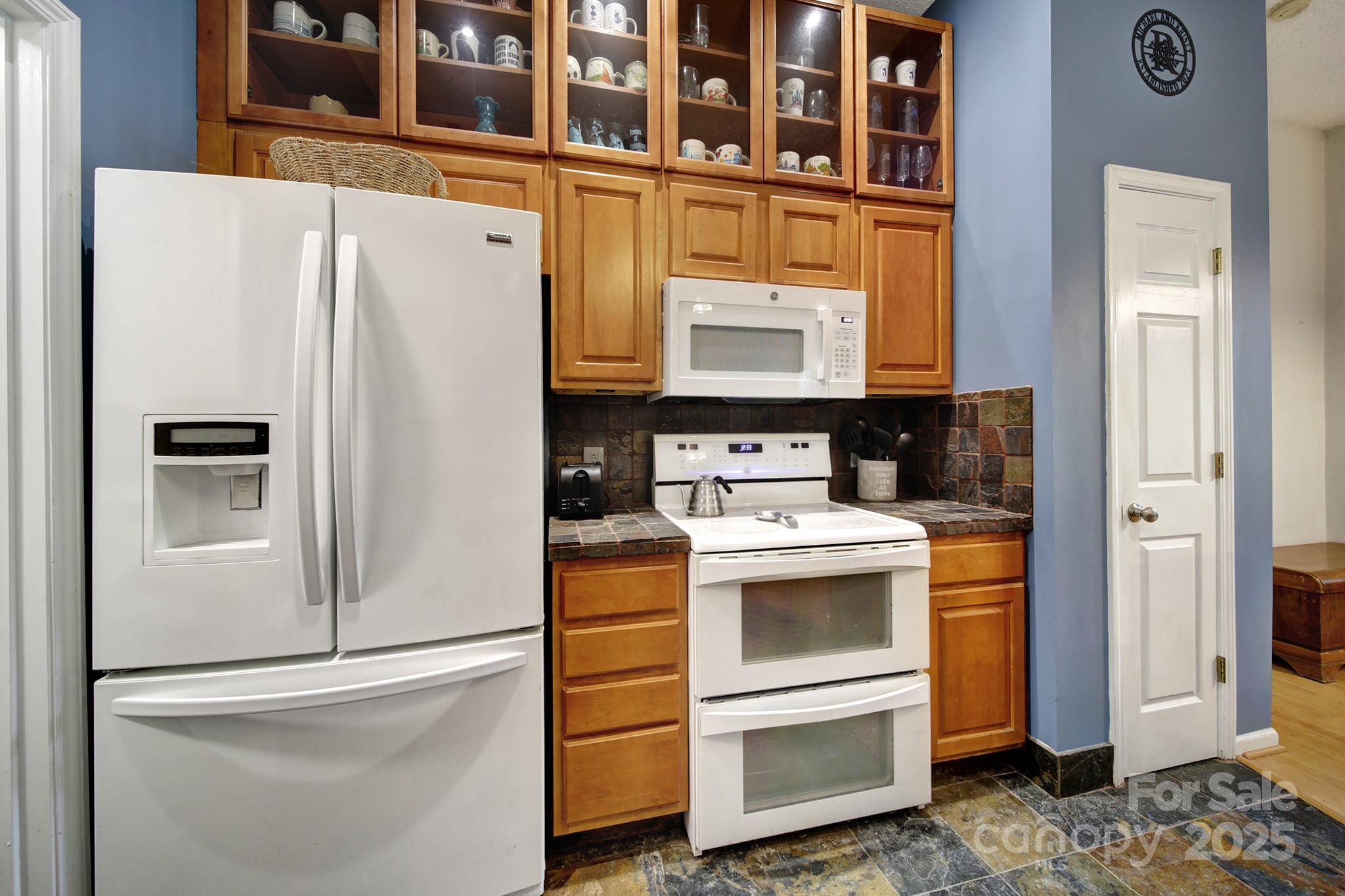 1021 Stinson Glen Lane Property Photo 10