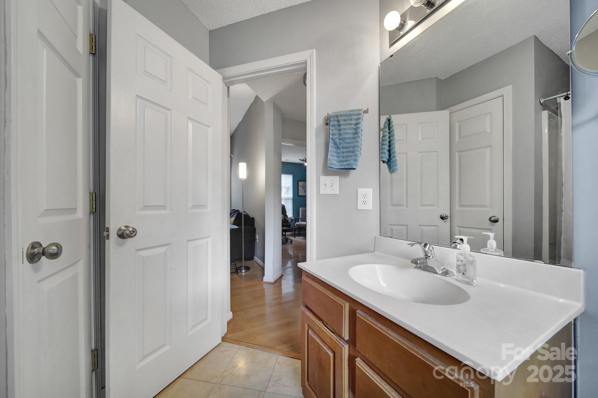 1021 Stinson Glen Lane Property Photo 23