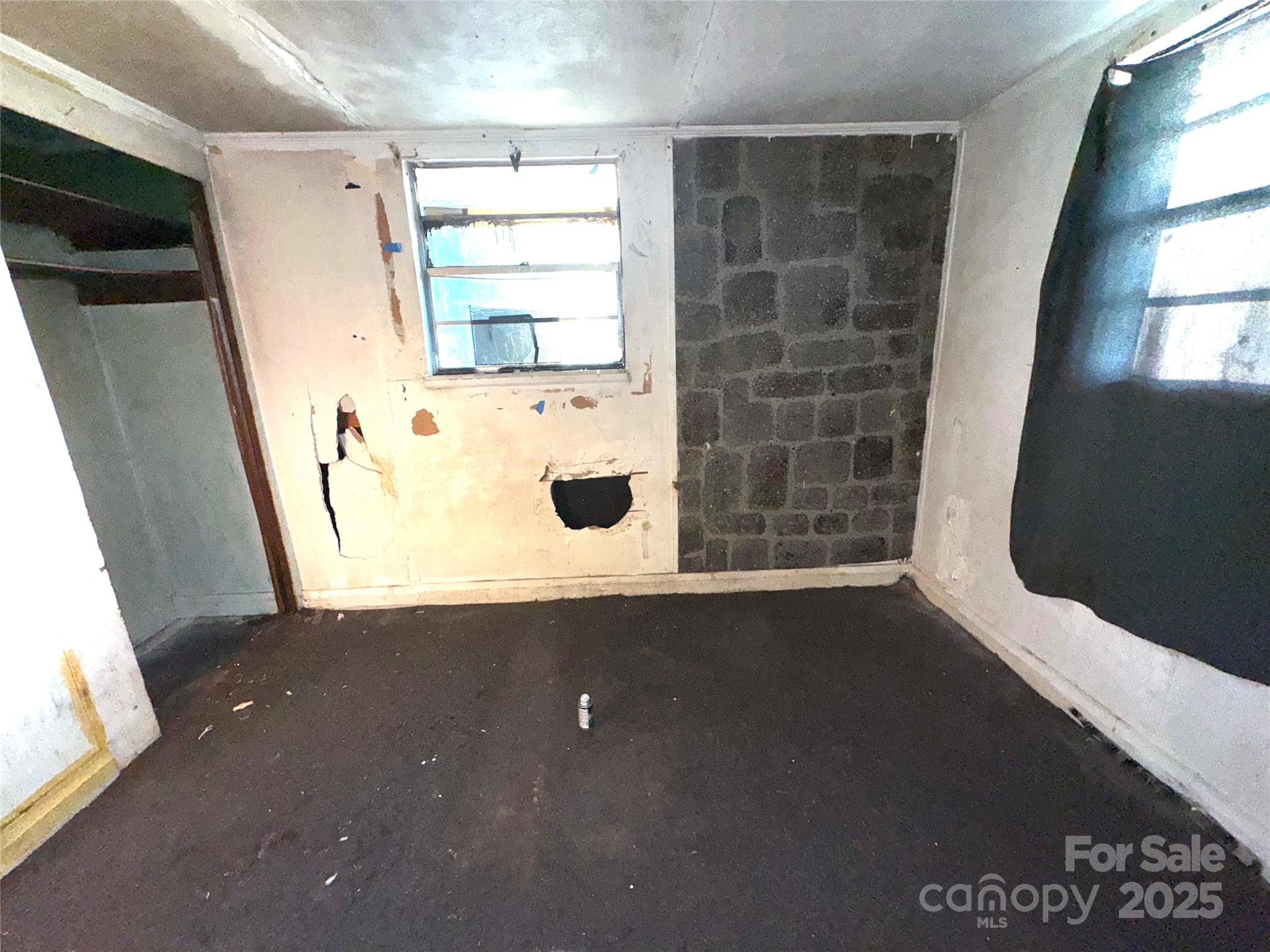 302 Melrose Drive Property Photo 5