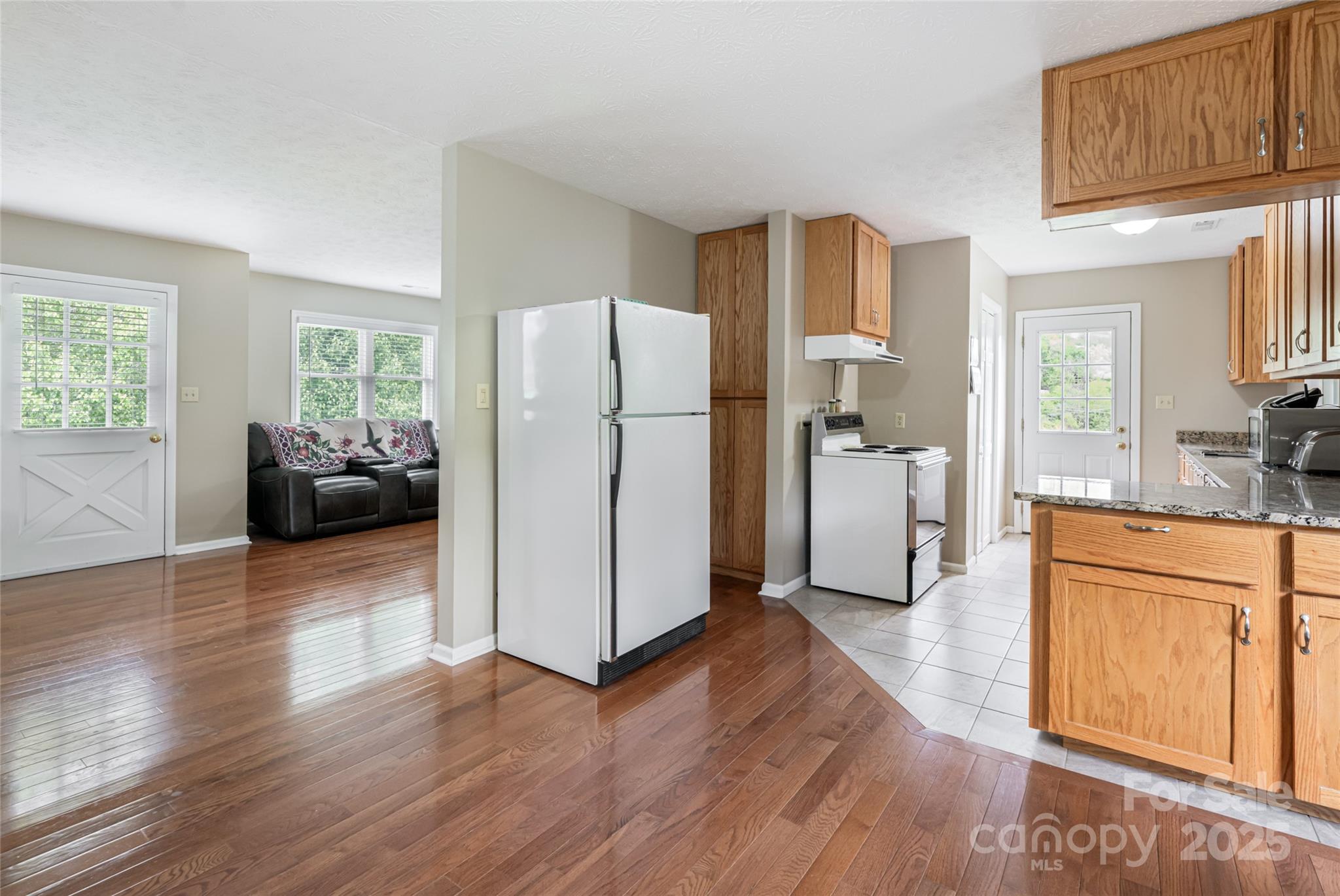 281 Curtis Creek Road Property Photo 10