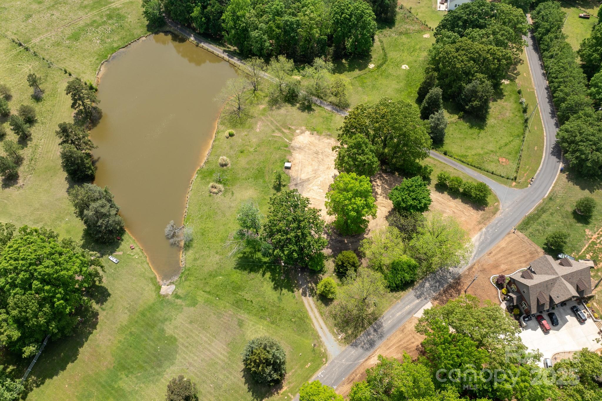 8805 Wingard Drive Property Photo