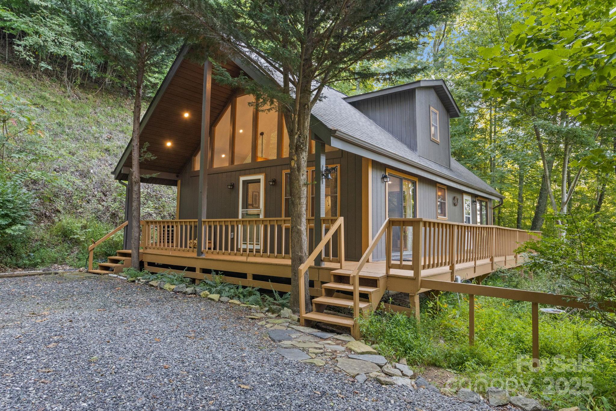 220 Settlers Ridge Road Property Photo