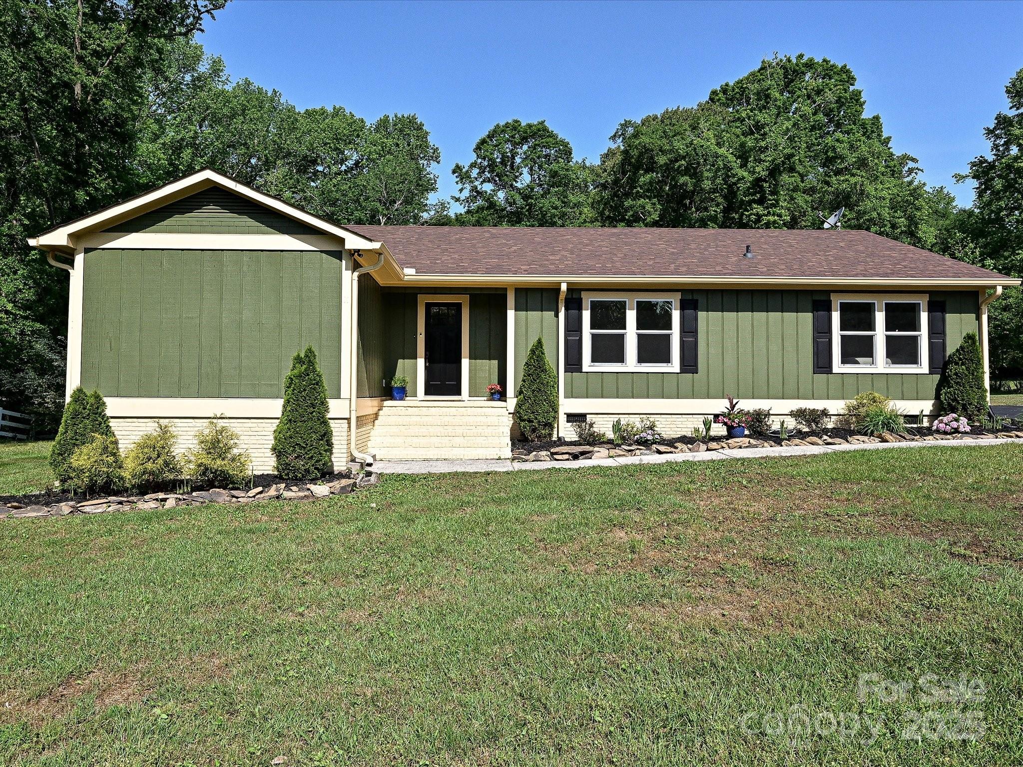 9565 Man O War Road Property Photo