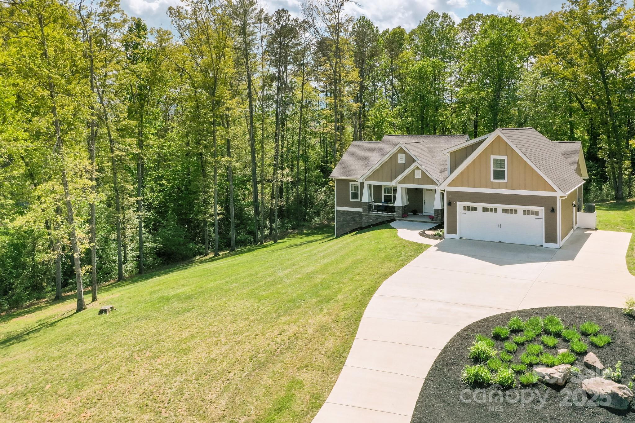 7 Grizzly Drive Property Photo