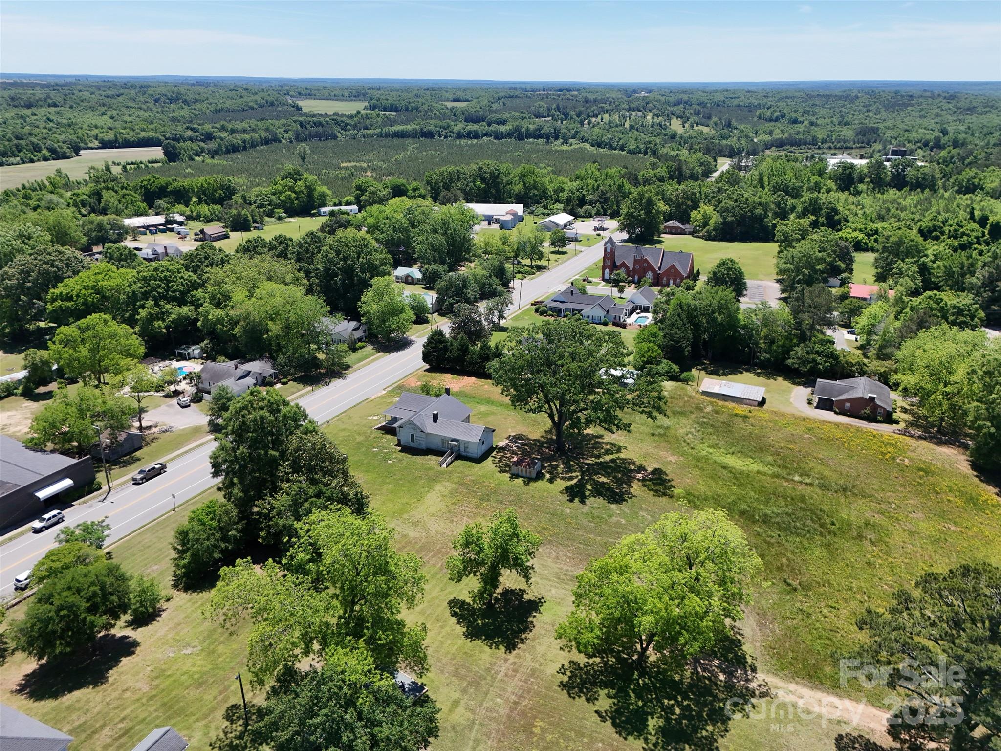 213 S Main Street Property Photo 12