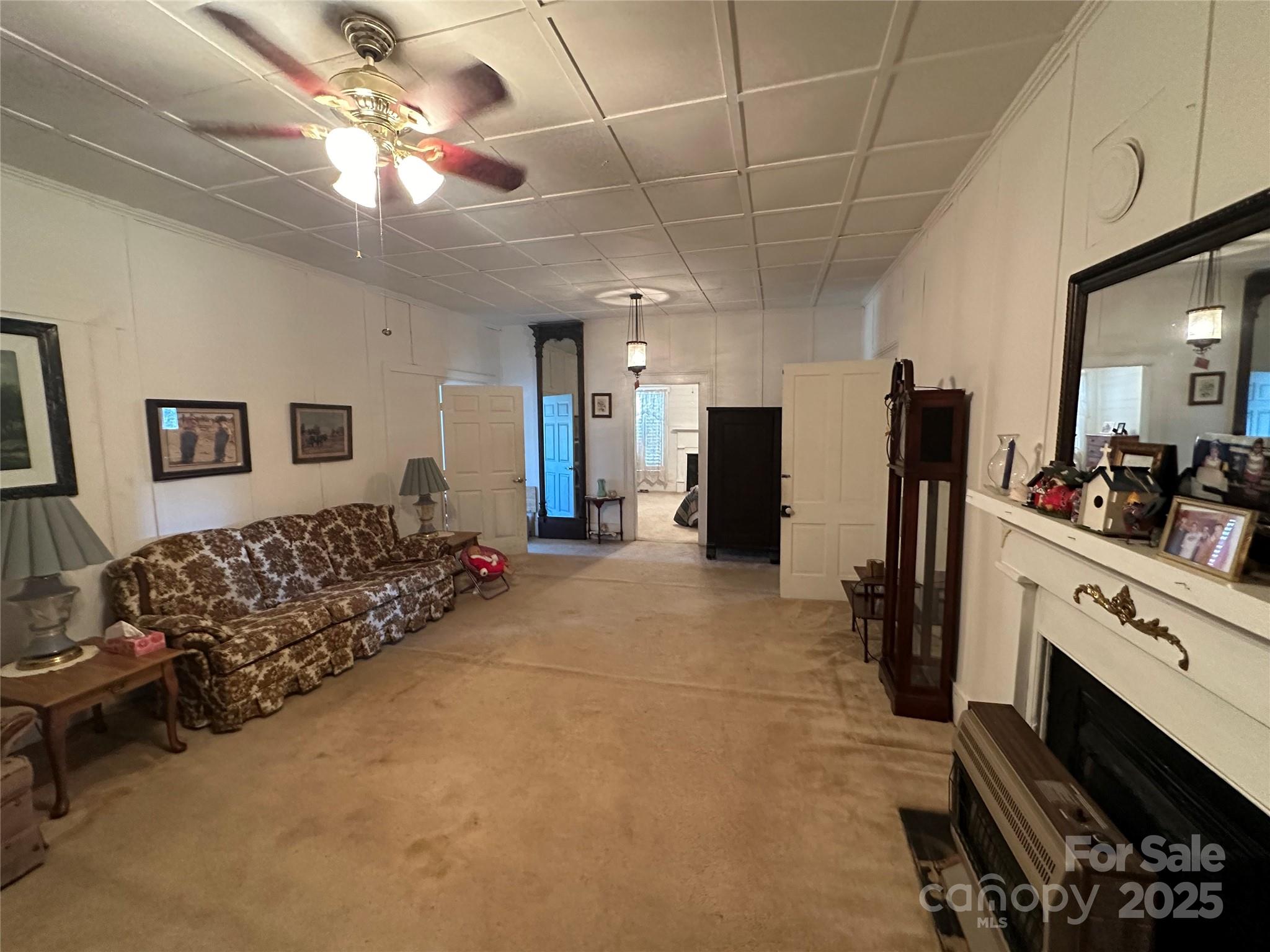 213 S Main Street Property Photo 24