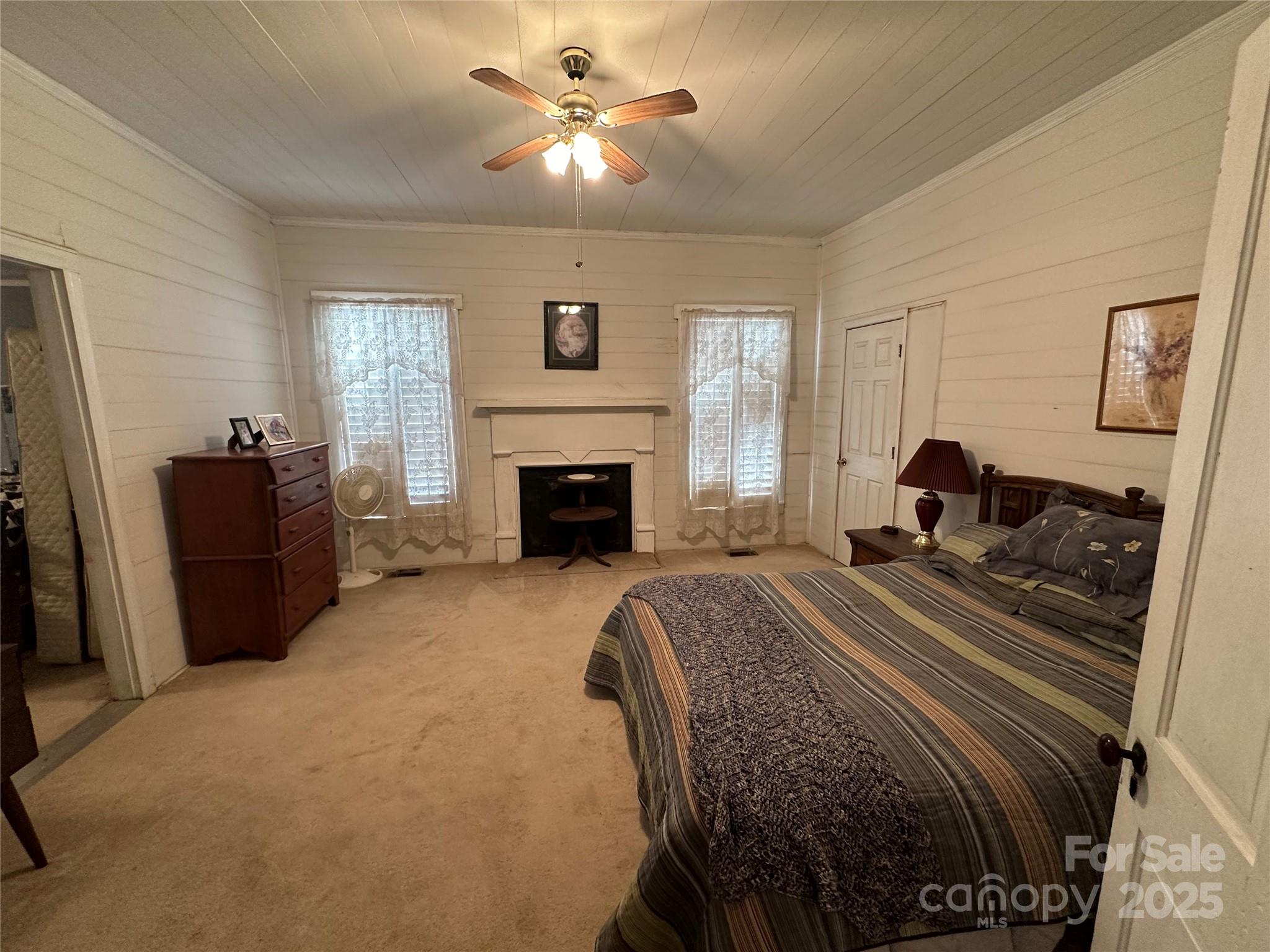 213 S Main Street Property Photo 26