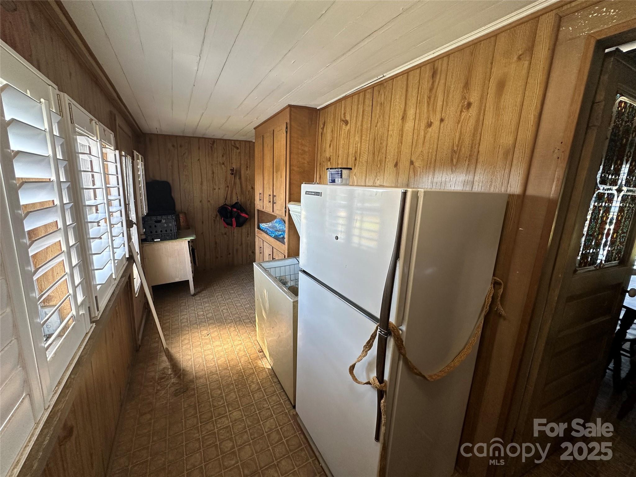 213 S Main Street Property Photo 30