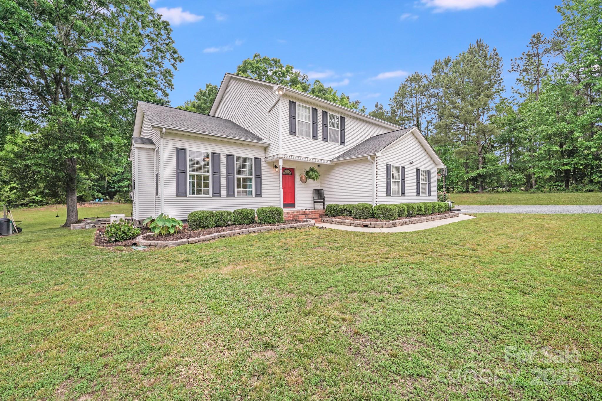 6910 Birdsong Lane Property Photo