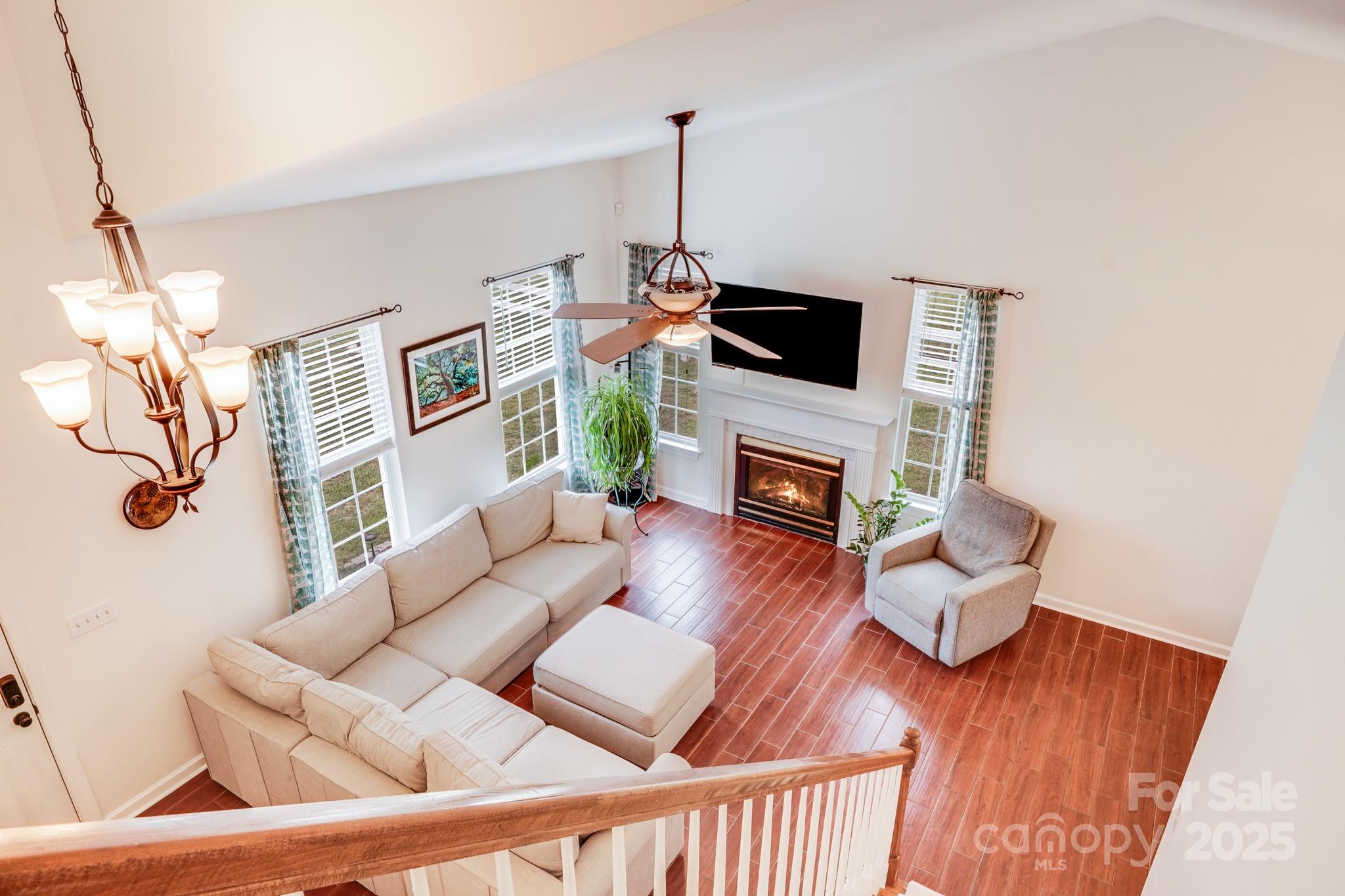 6910 Birdsong Lane Property Photo 18