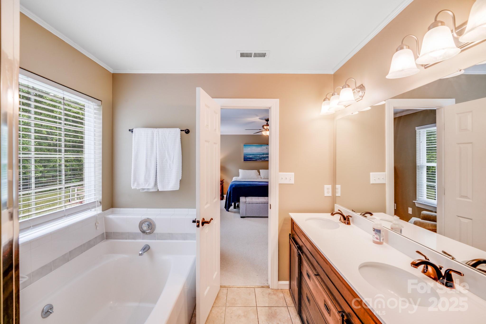 6910 Birdsong Lane Property Photo 25