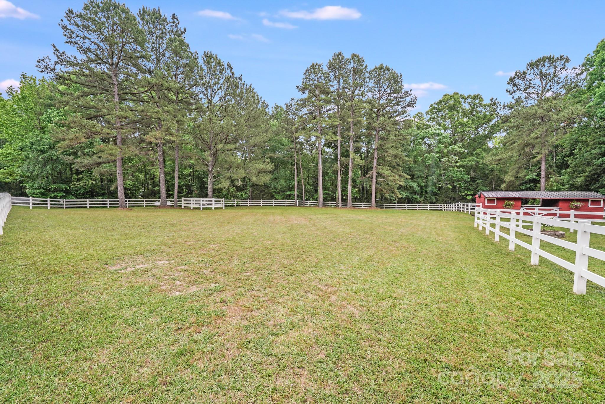 6910 Birdsong Lane Property Photo 41