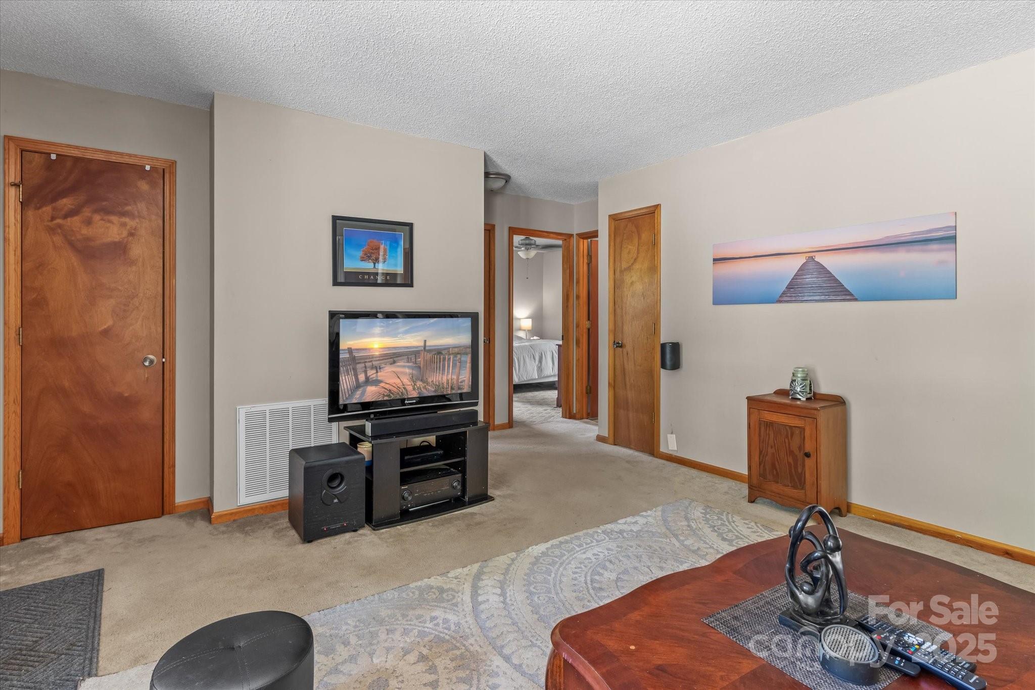 204 Triplett Street Property Photo 5