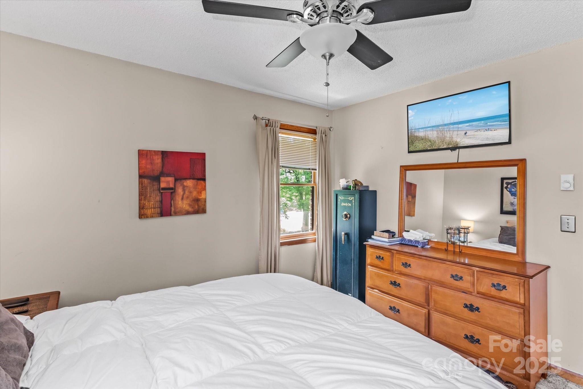 204 Triplett Street Property Photo 10