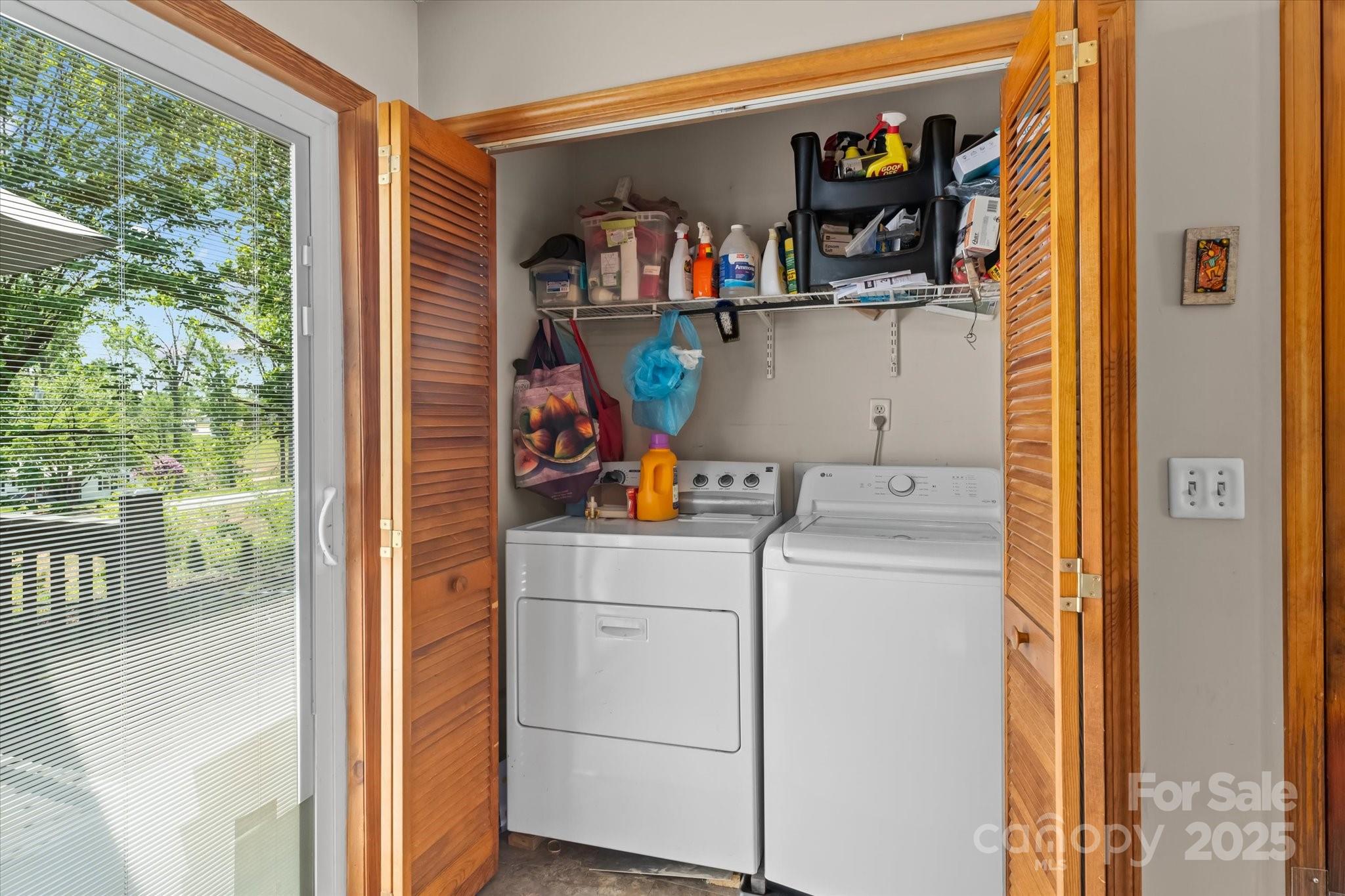 204 Triplett Street Property Photo 14