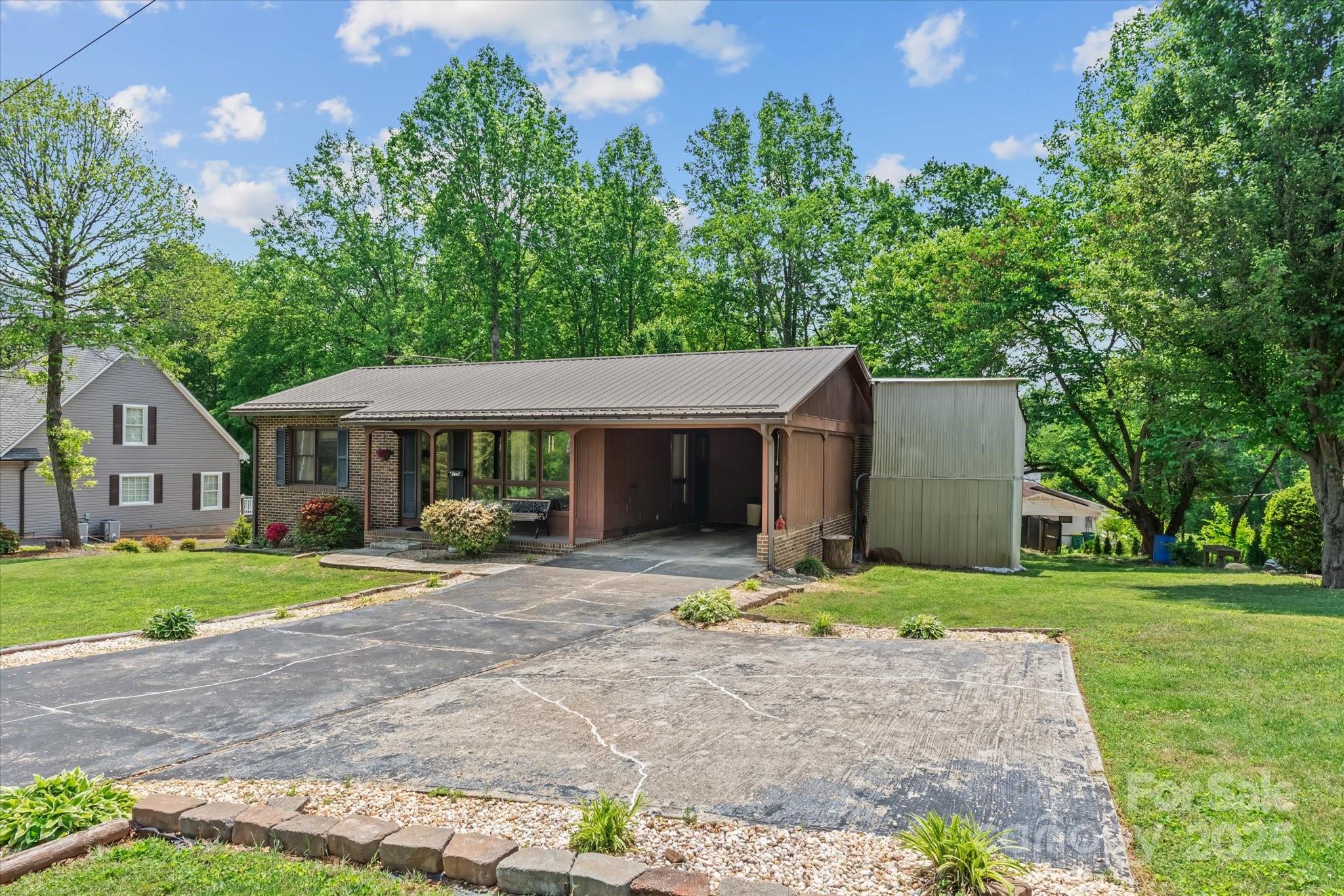 204 Triplett Street Property Photo 24