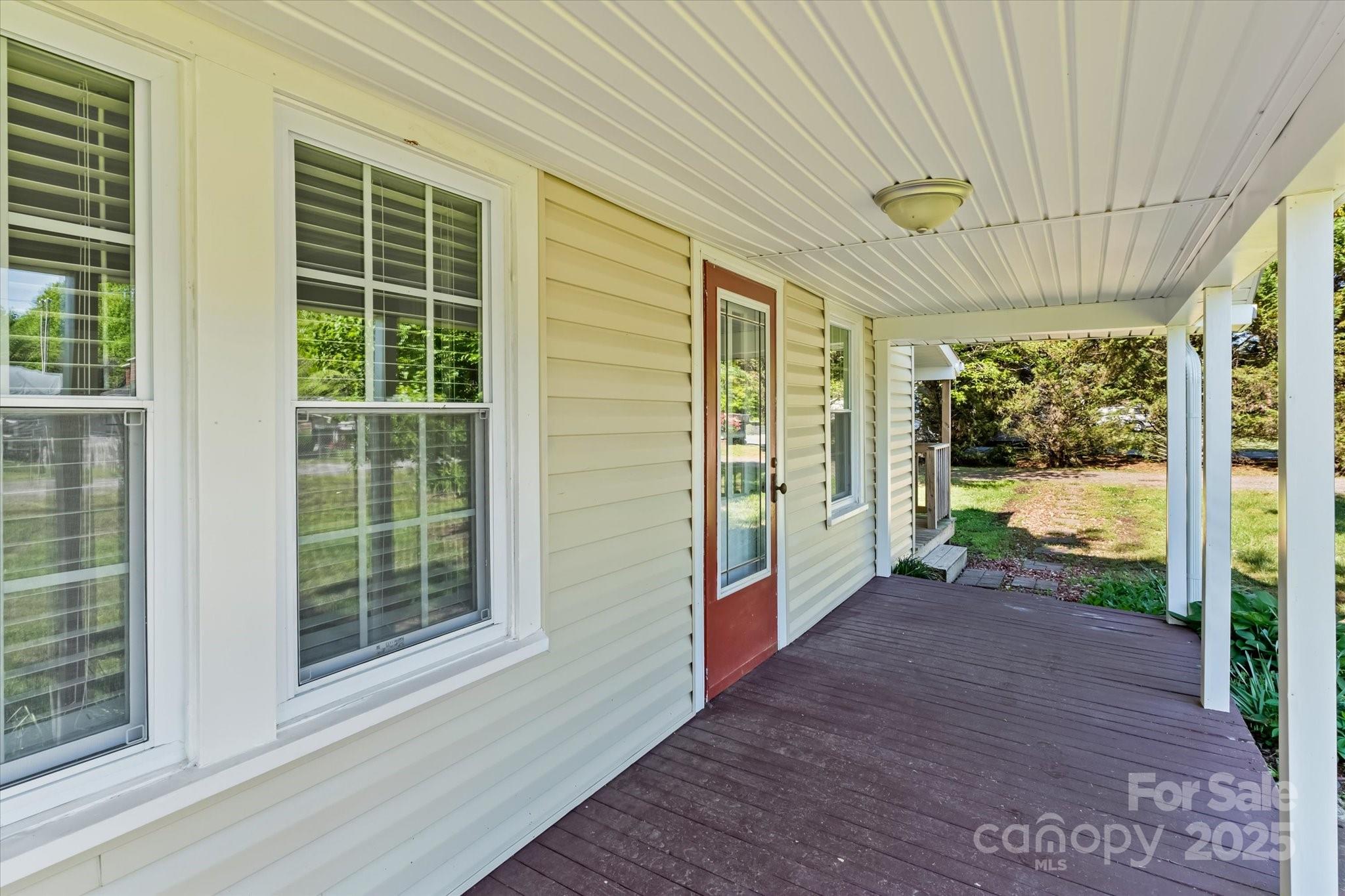 1516 Brock Road Property Photo 4