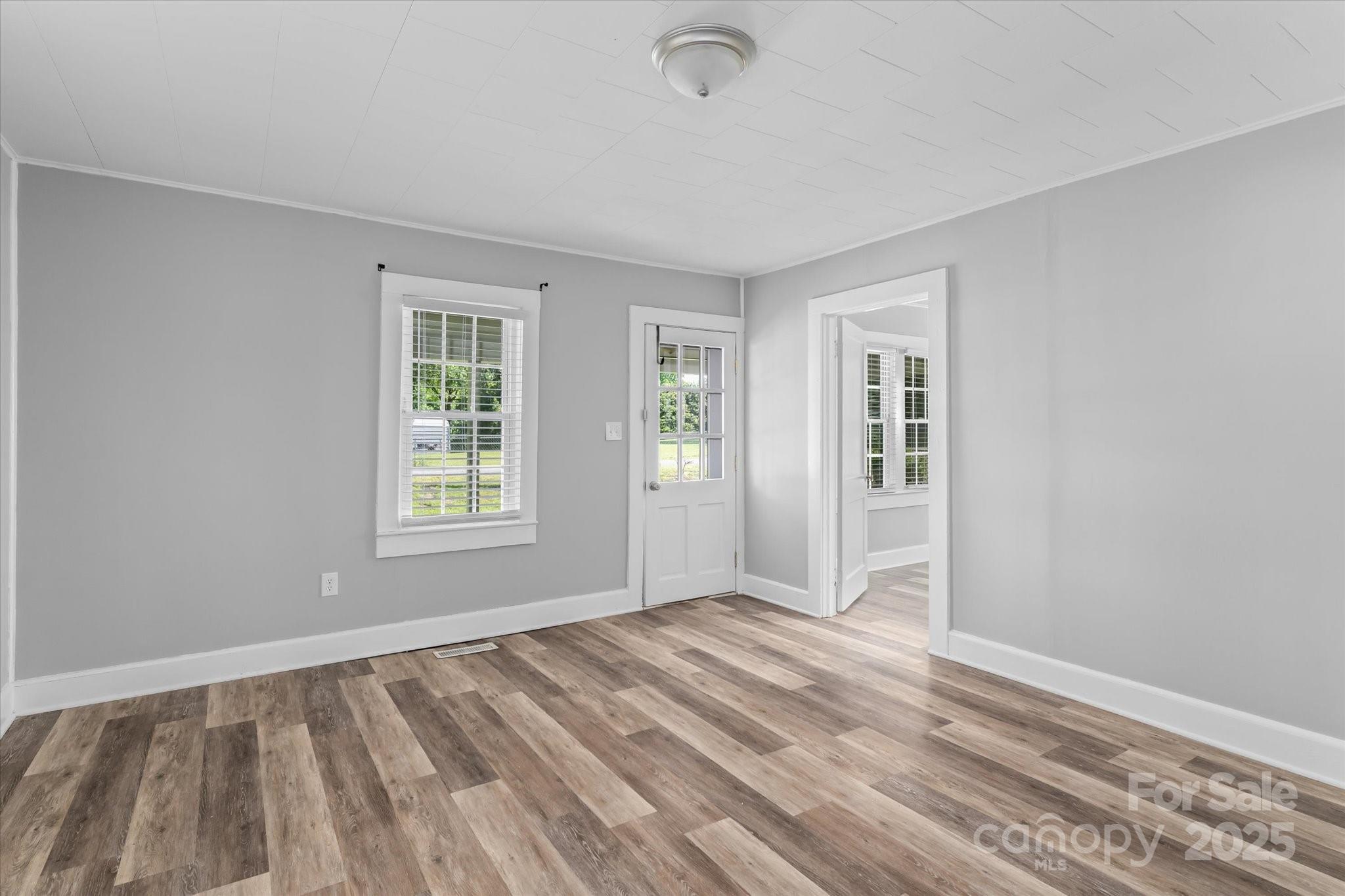 1516 Brock Road Property Photo 5