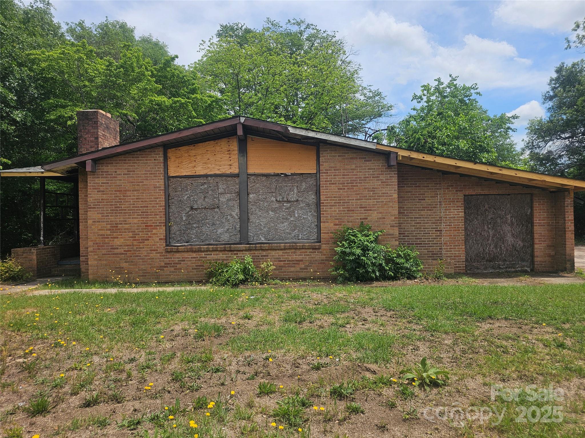 714 Pine Street Property Photo 1