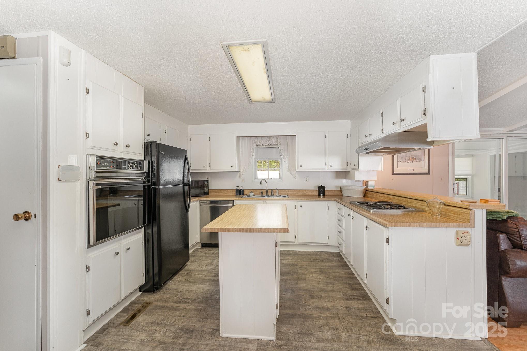 5013 Friendship Circle Road Property Photo 12