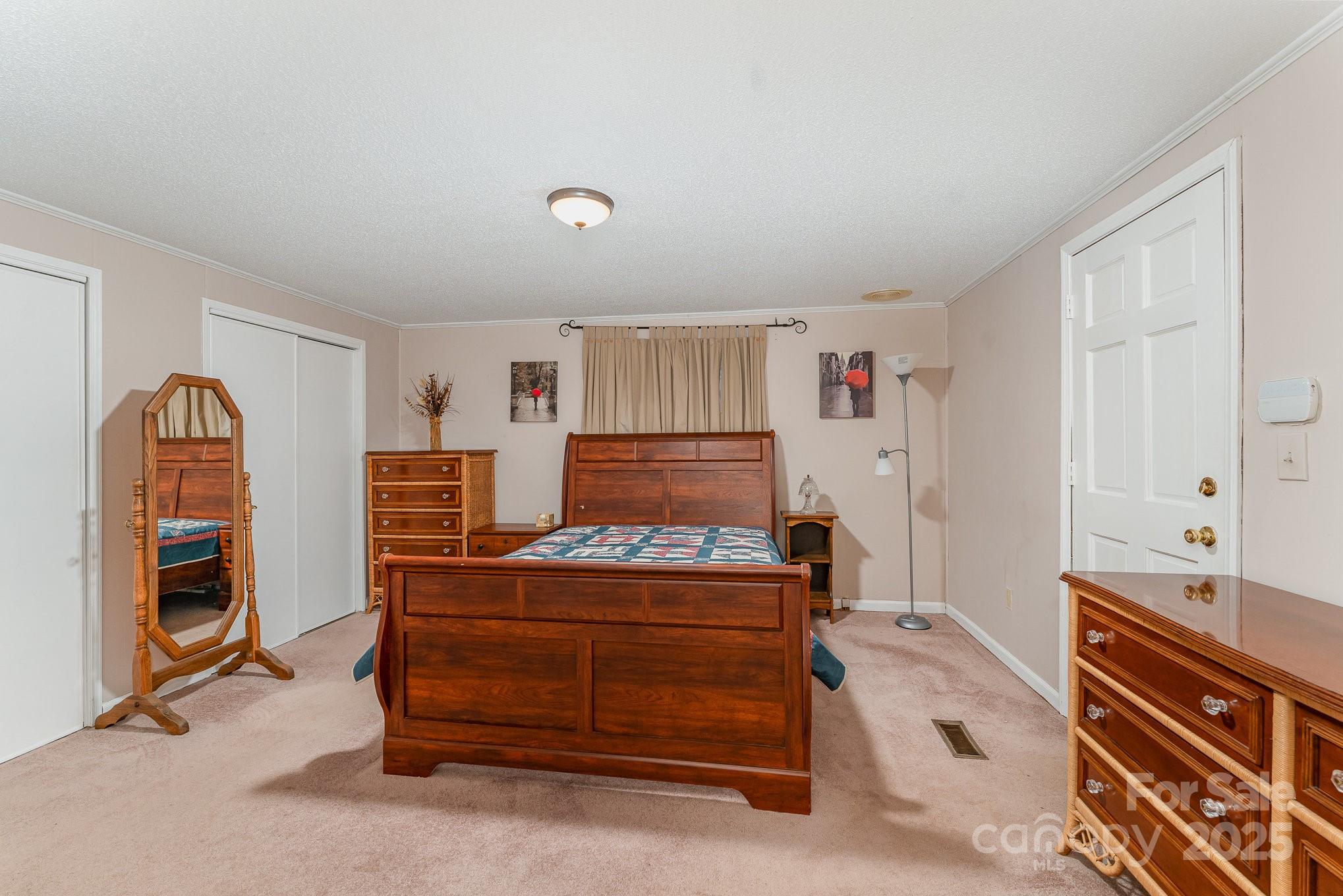 5013 Friendship Circle Road Property Photo 15