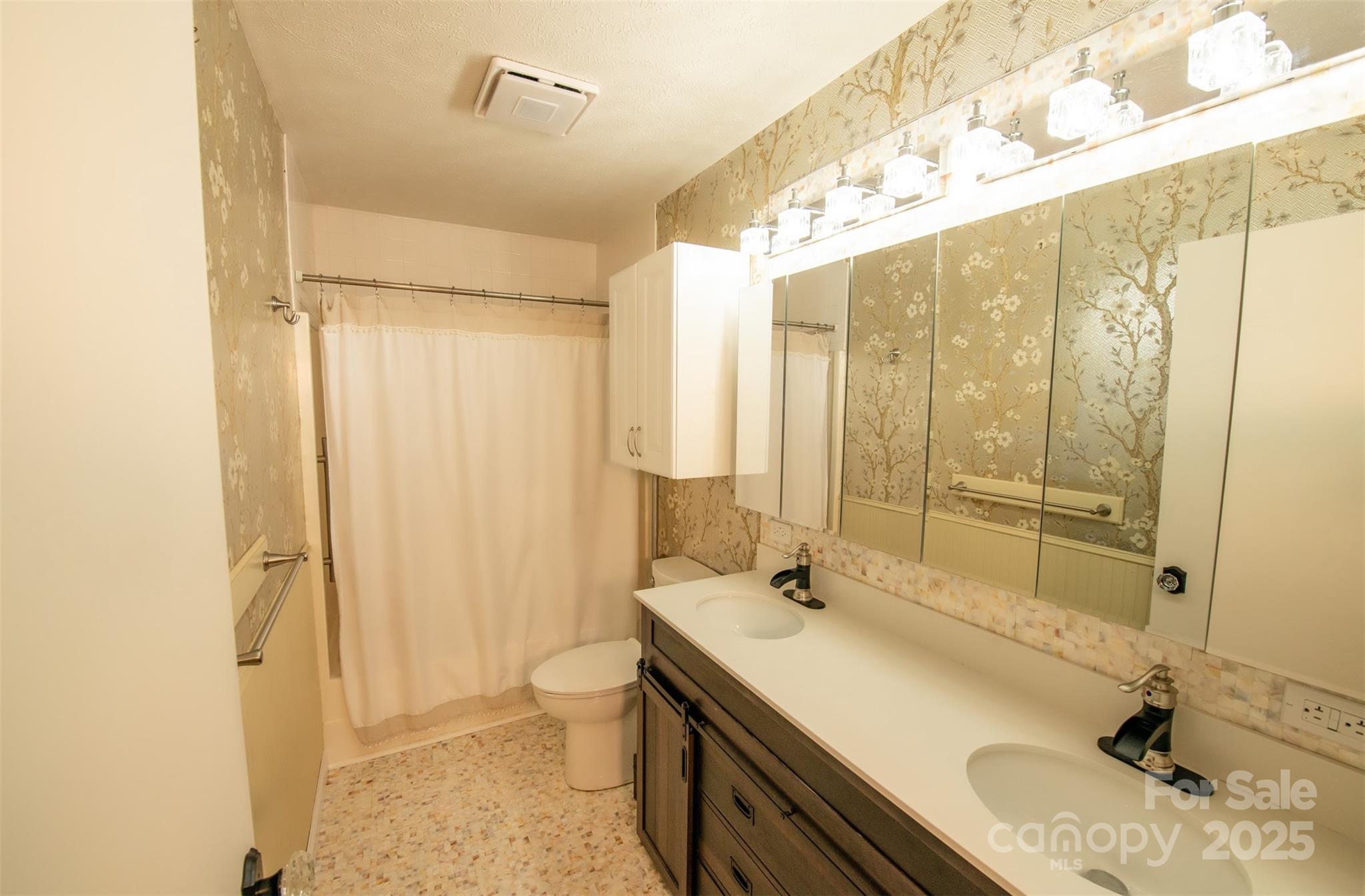 162 Fairway Hills Drive Property Photo 11