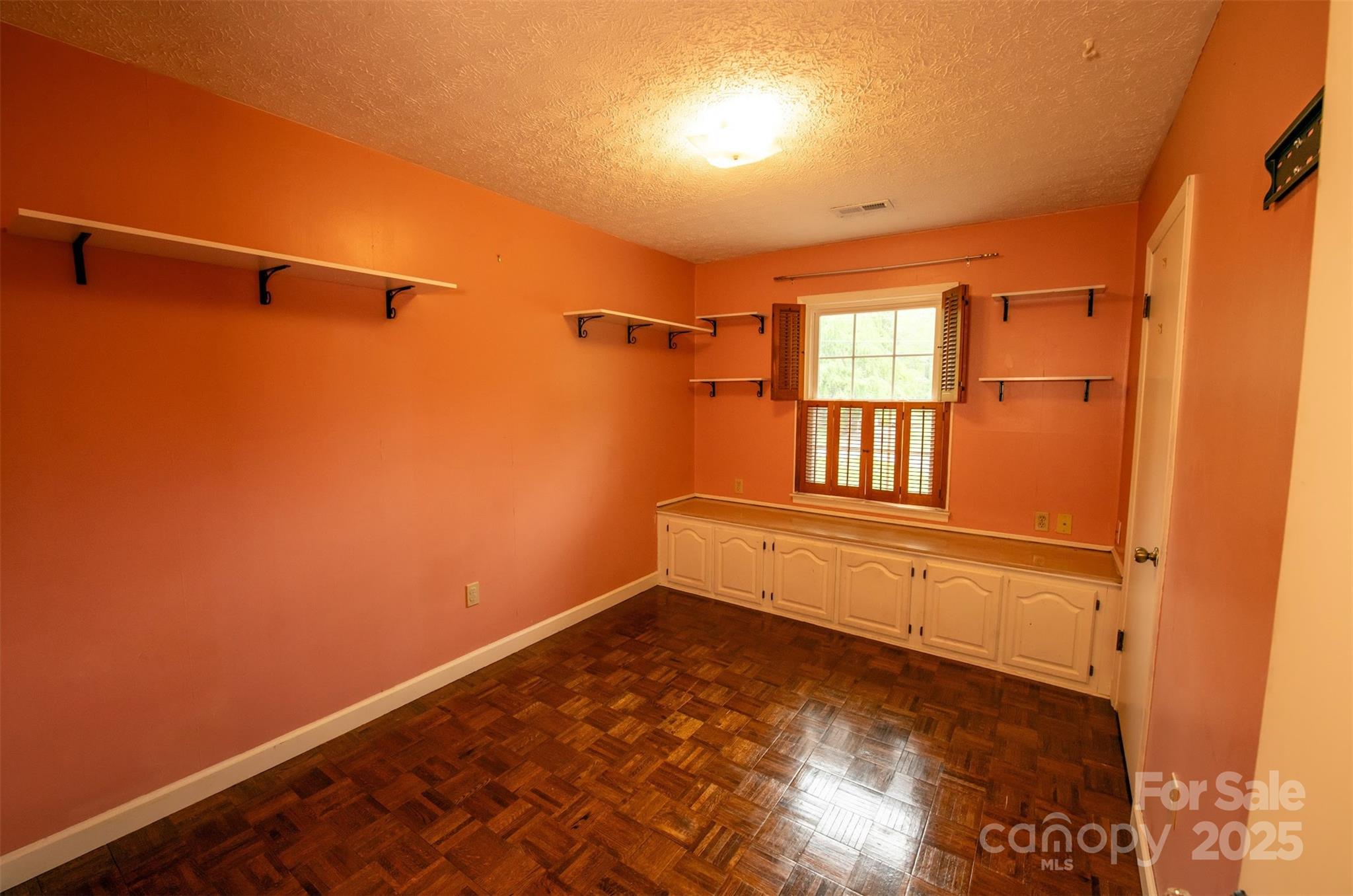 162 Fairway Hills Drive Property Photo 12