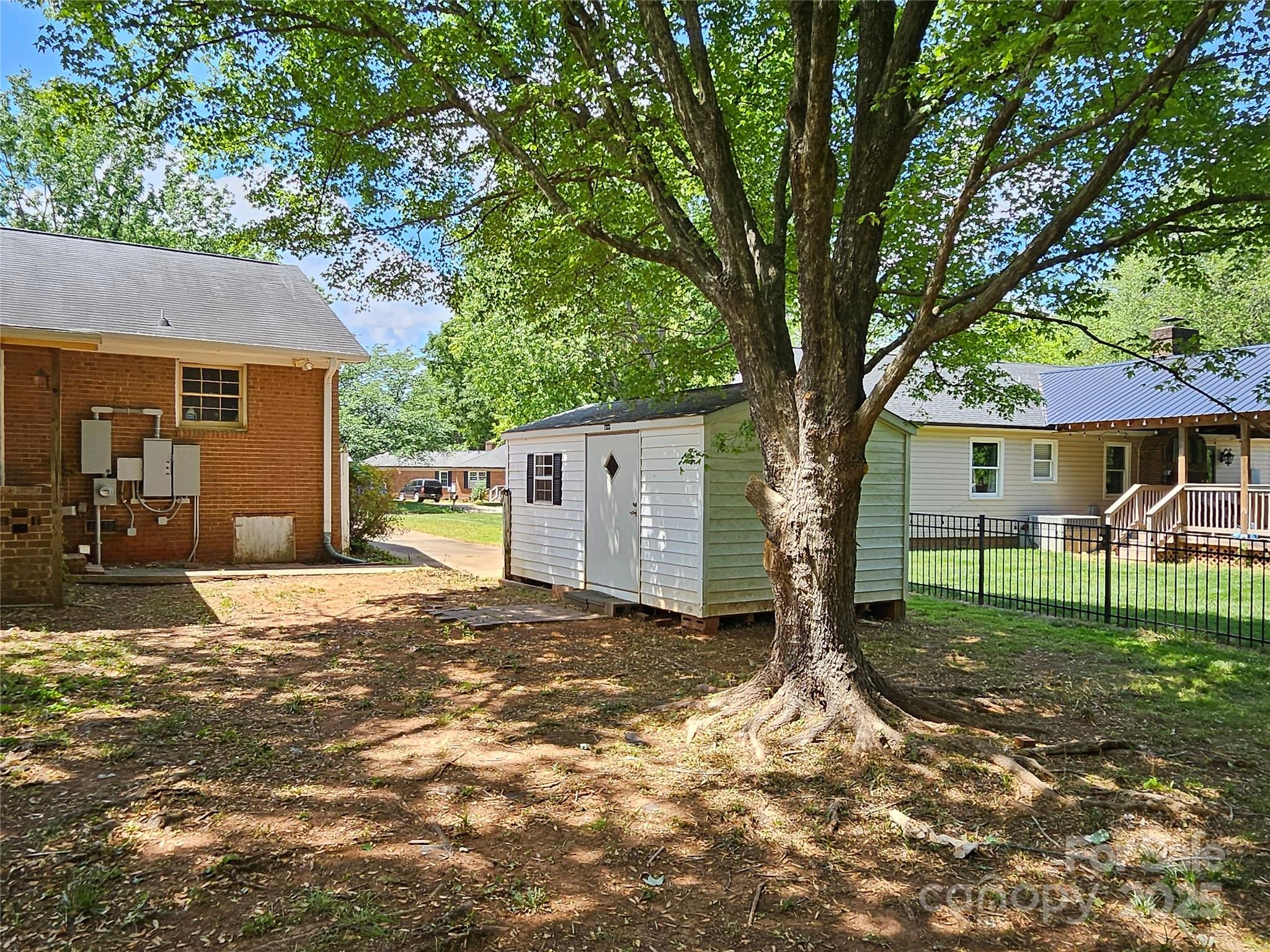 1109 Reid Harkey Road Property Photo 8