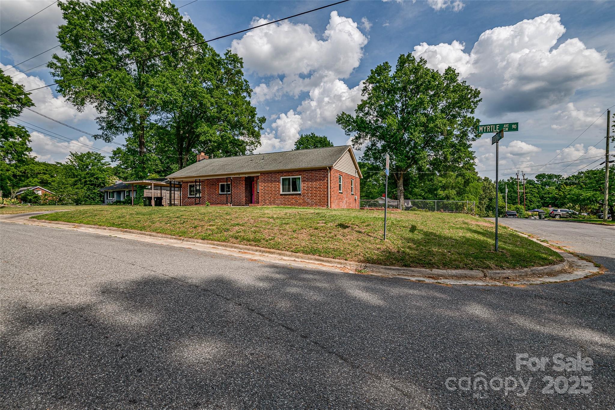 85 Sw Myrtle Avenue Property Photo 2