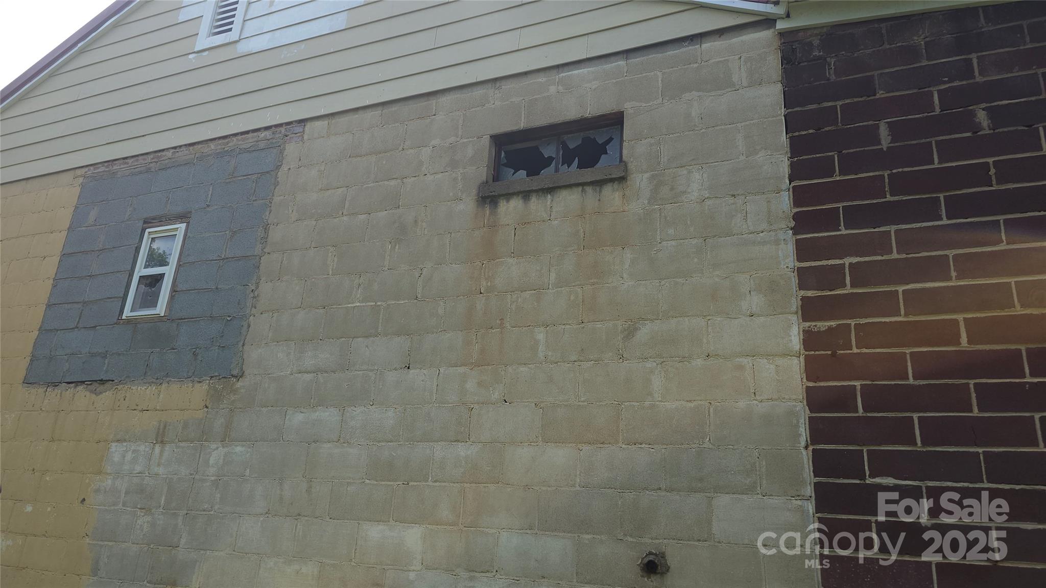 4025 W Nc 10 Highway Property Photo 12