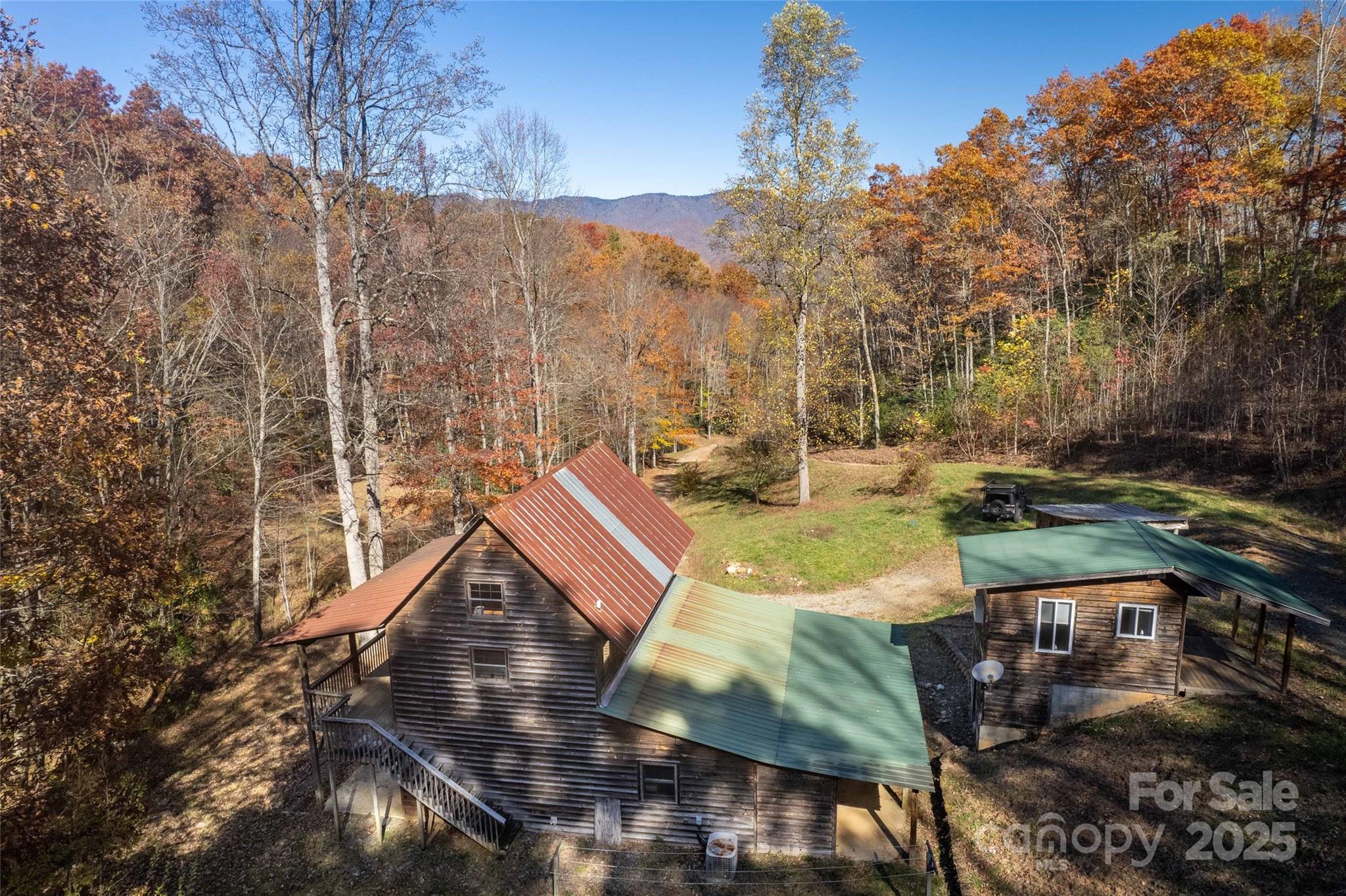 930 Copperhead Cove Property Photo 2