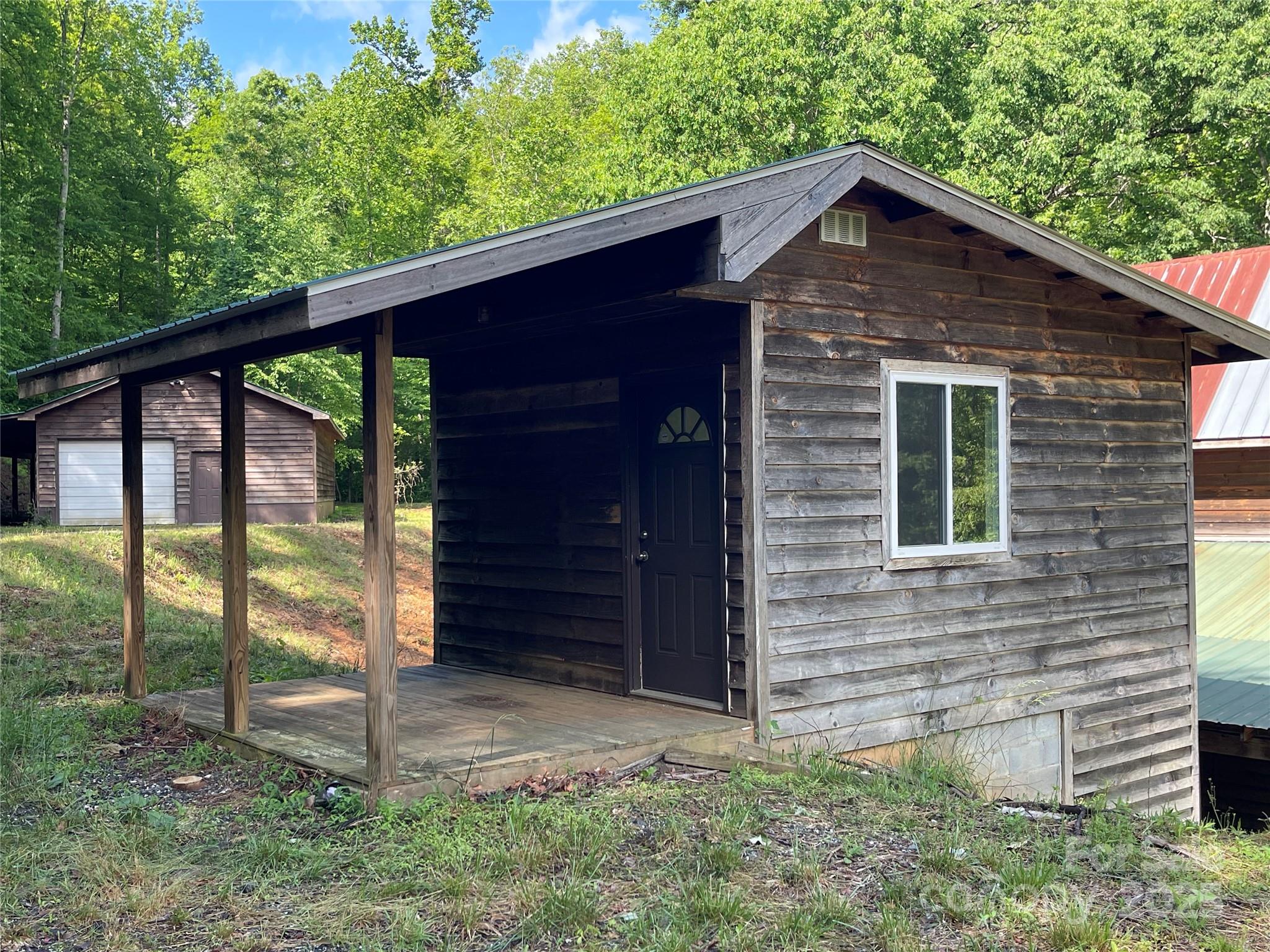 930 Copperhead Cove Property Photo 33