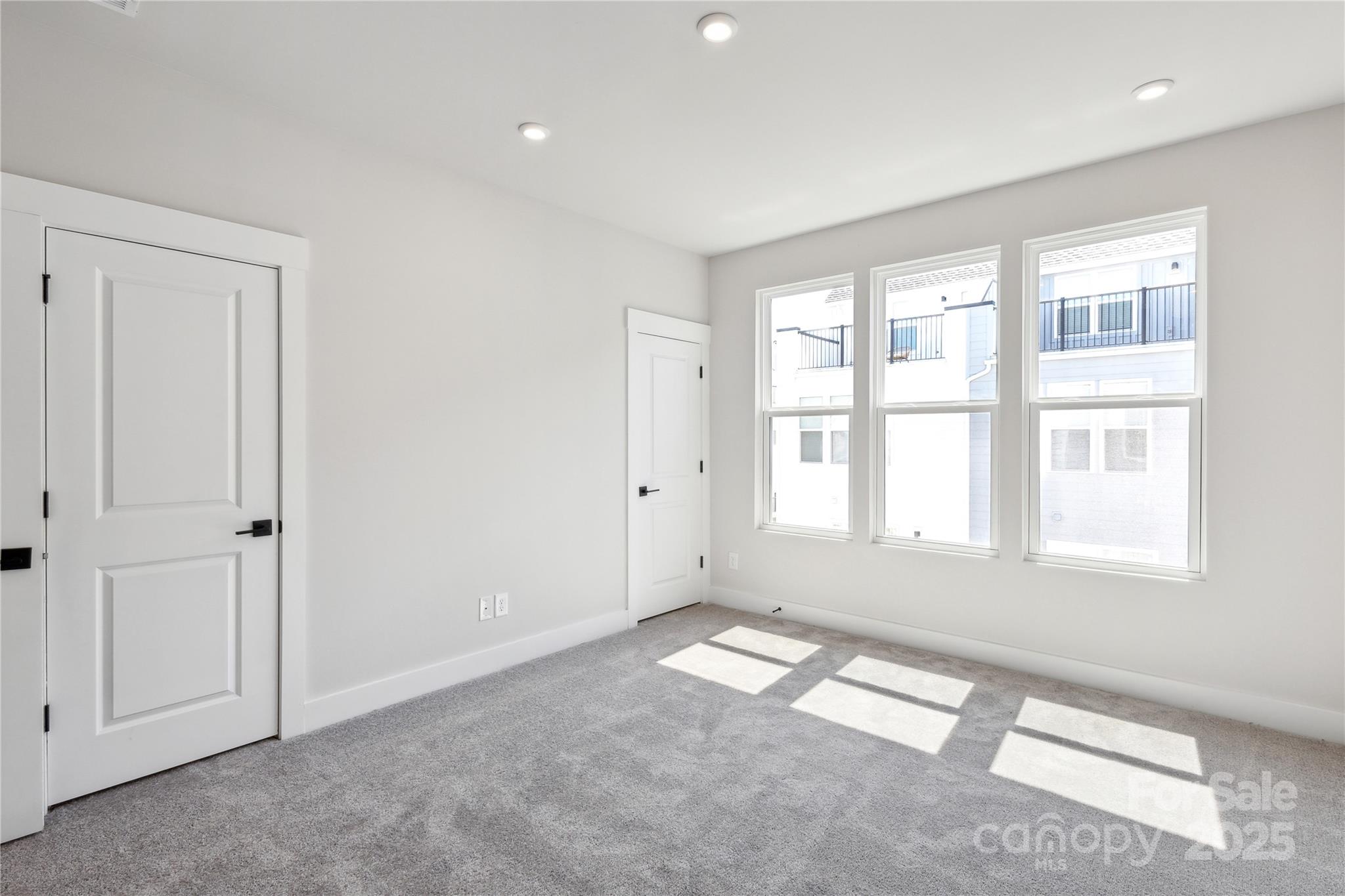 2013 Clarksdale Drive 38 Property Photo 6