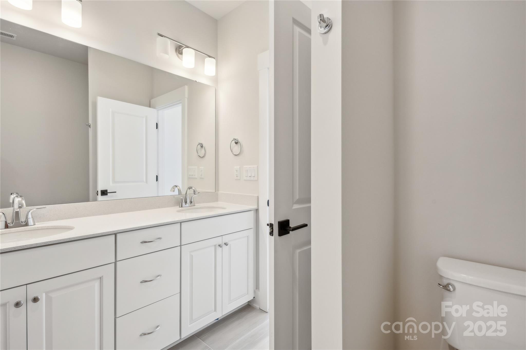 2013 Clarksdale Drive 38 Property Photo 8