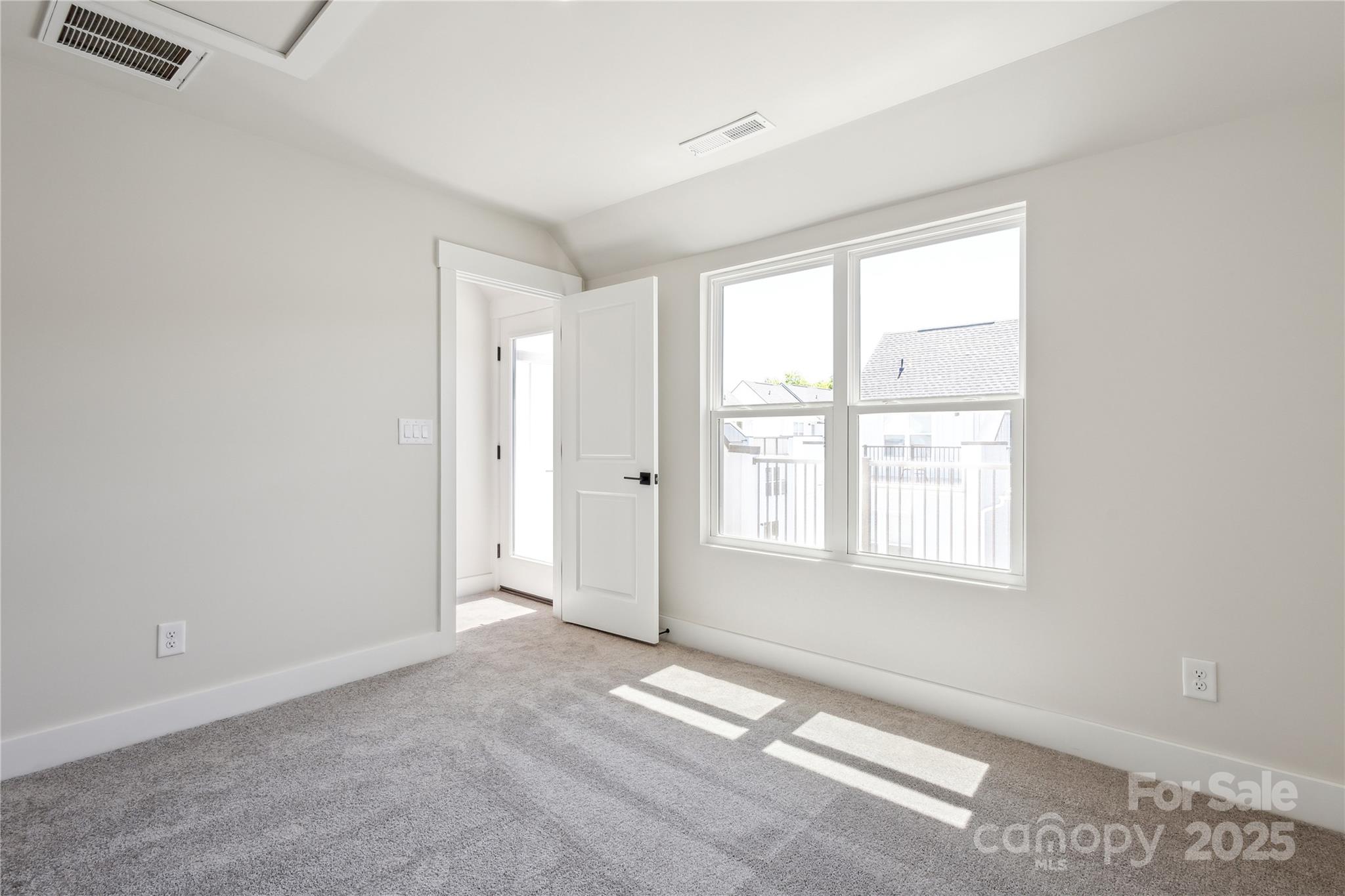 2013 Clarksdale Drive 38 Property Photo 11